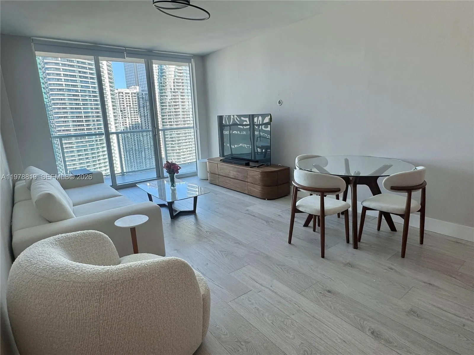 500 Brickell Ave 3803, Miami, Florida 33131, Miami, Florida 33131, 1 Bedroom Bedrooms, ,1 BathroomBathrooms,Residential Lease,For Rent,500 Brickell Ave 3803, Miami, Florida 33131,A11978819