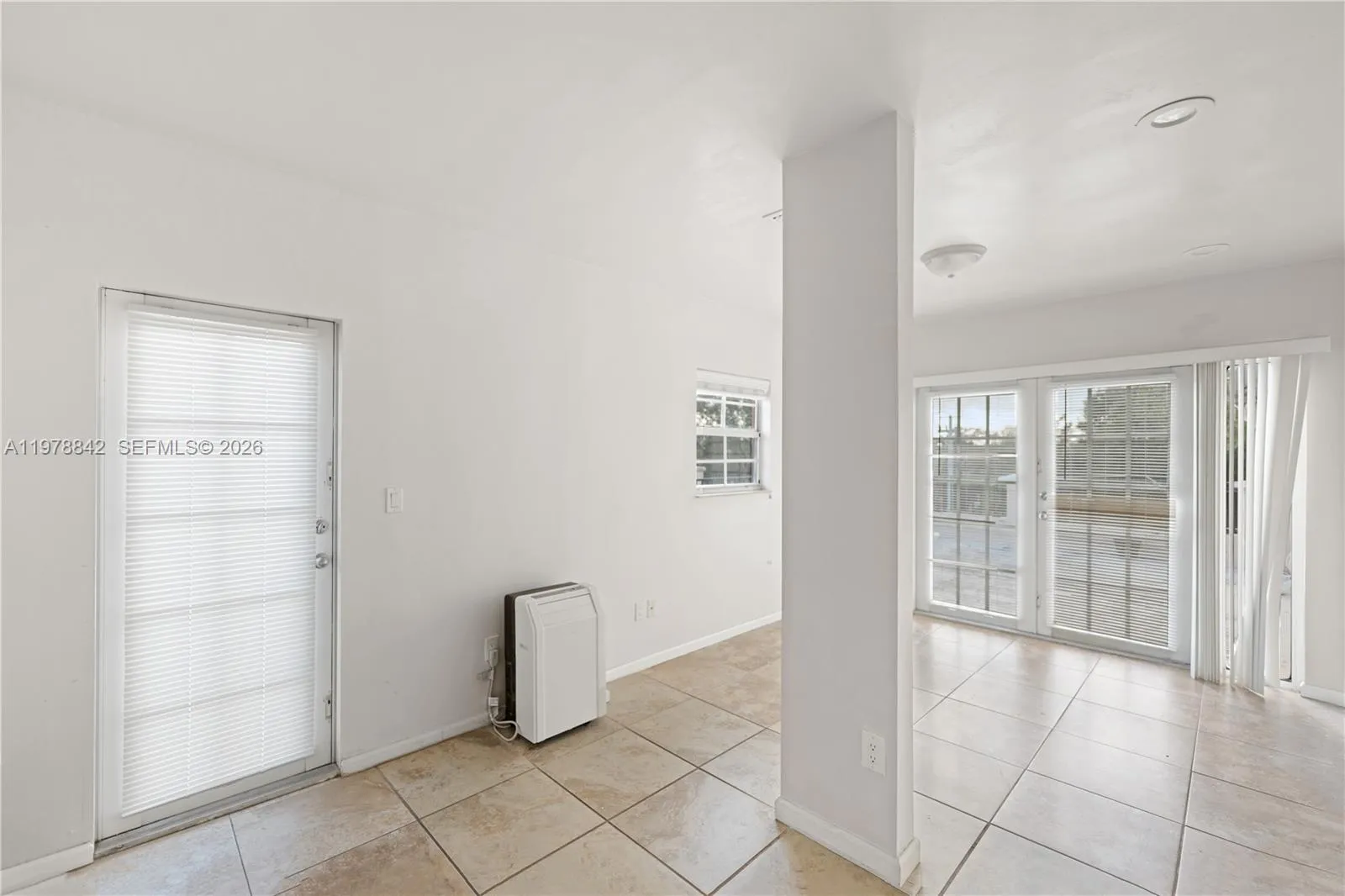 819 Sw 7th Ave, Fort Lauderdale, Florida 33315, Fort Lauderdale, Florida 33315, 4 Bedrooms Bedrooms, ,4 BathroomsBathrooms,Residential,For Sale,819 Sw 7th Ave, Fort Lauderdale, Florida 33315,A11978842