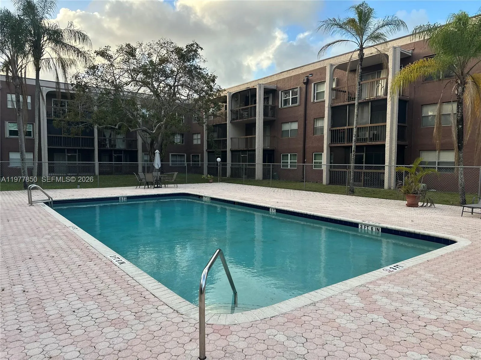 7000 Nova Dr 205e, Davie, Florida 33317, Davie, Florida 33317, 2 Bedrooms Bedrooms, ,2 BathroomsBathrooms,Residential,For Sale,7000 Nova Dr 205e, Davie, Florida 33317,A11977850