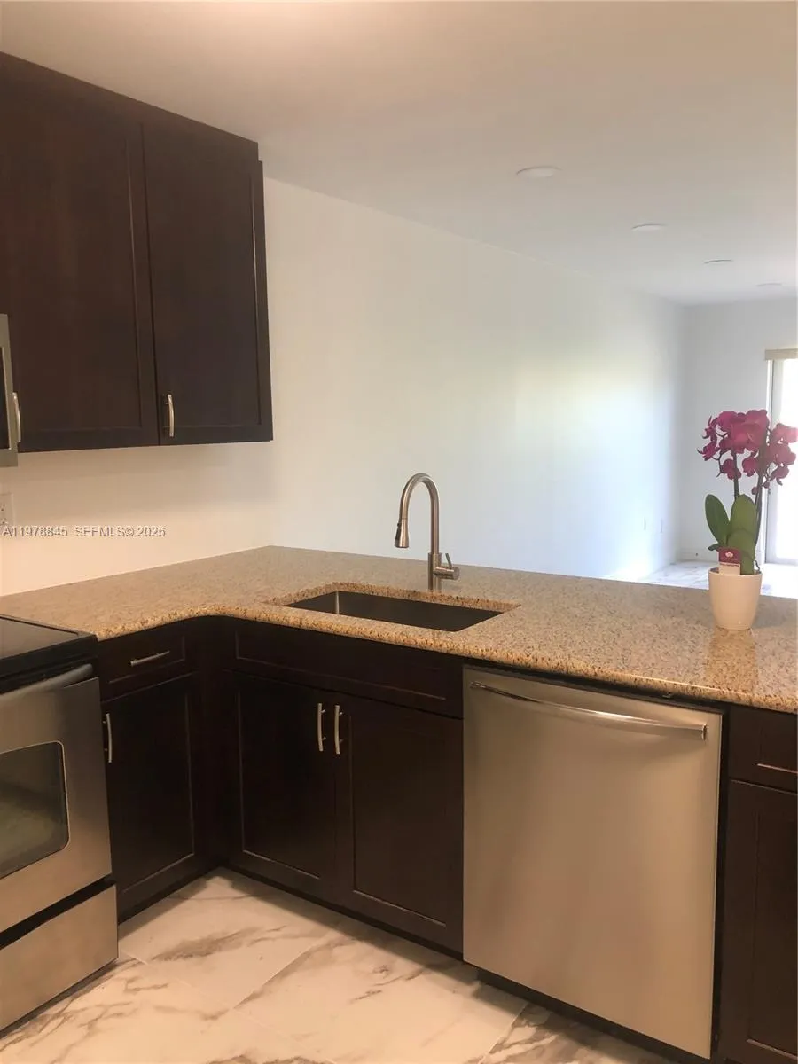 7920 Camino Real M-204, Miami, Florida 33143, Miami, Florida 33143, 2 Bedrooms Bedrooms, ,1 BathroomBathrooms,Residential Lease,For Rent,7920 Camino Real M-204, Miami, Florida 33143,A11978845