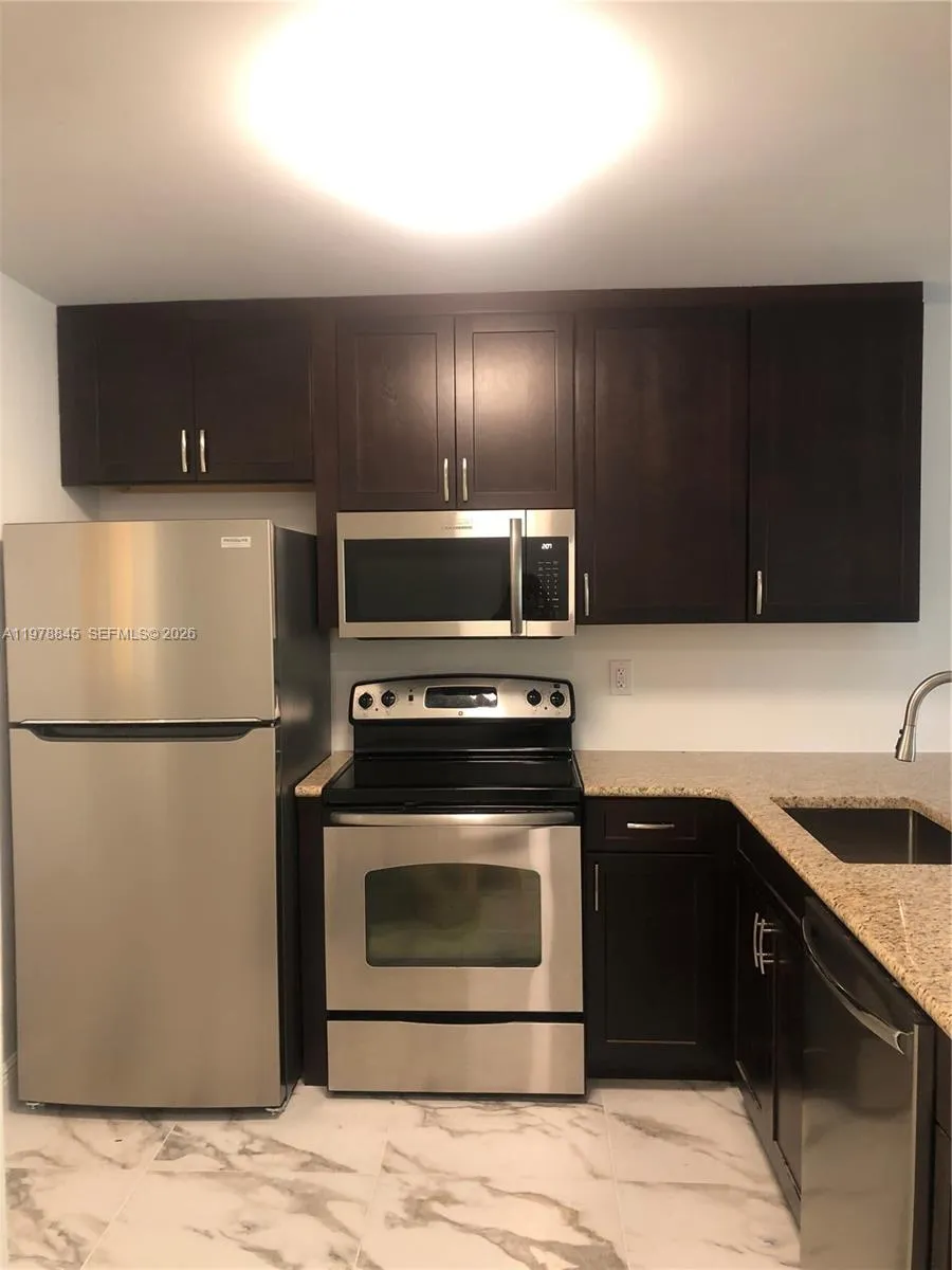 7920 Camino Real M-204, Miami, Florida 33143, Miami, Florida 33143, 2 Bedrooms Bedrooms, ,1 BathroomBathrooms,Residential Lease,For Rent,7920 Camino Real M-204, Miami, Florida 33143,A11978845
