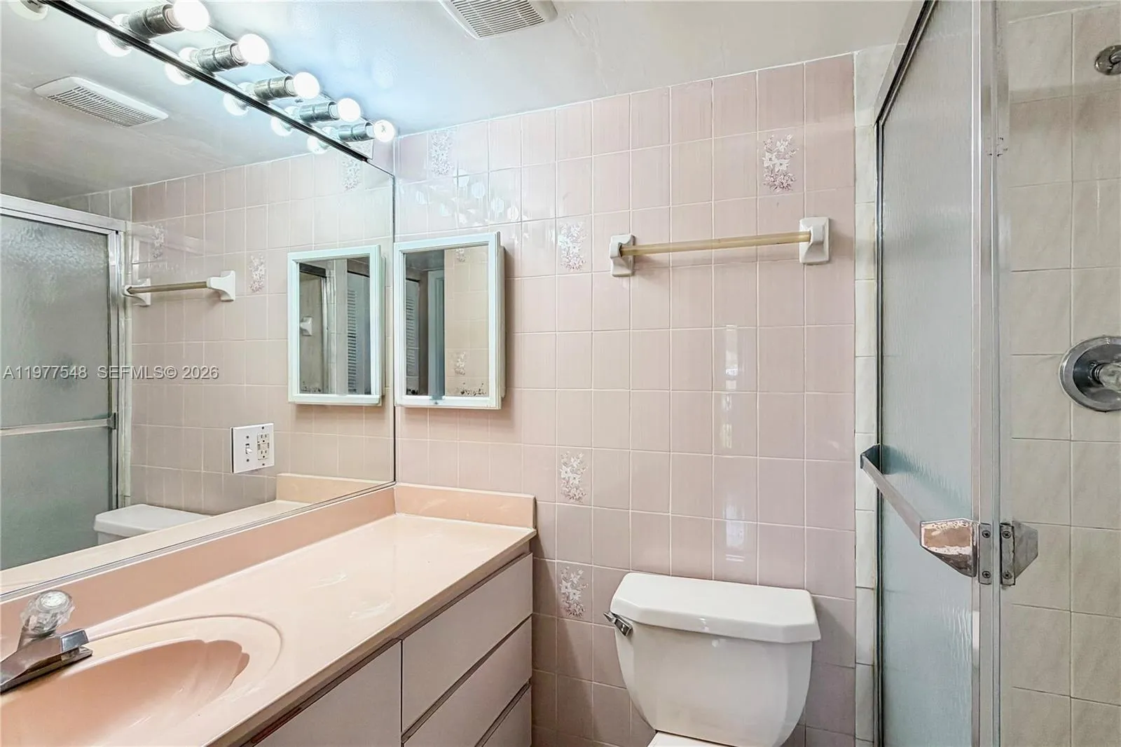 4803 Nw 7th St 105-14, Miami, Florida 33126, Miami, Florida 33126, 2 Bedrooms Bedrooms, ,2 BathroomsBathrooms,Residential Lease,For Rent,4803 Nw 7th St 105-14, Miami, Florida 33126,A11977548