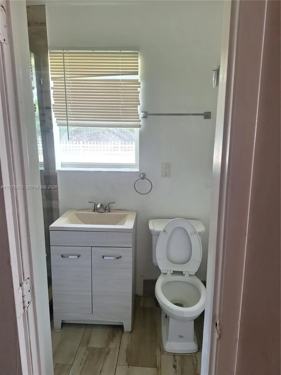 771 Ne 177th St 1, Miami, Florida 33162, Miami, Florida 33162, ,1 BathroomBathrooms,Residential Lease,For Rent,771 Ne 177th St 1, Miami, Florida 33162,A11978853