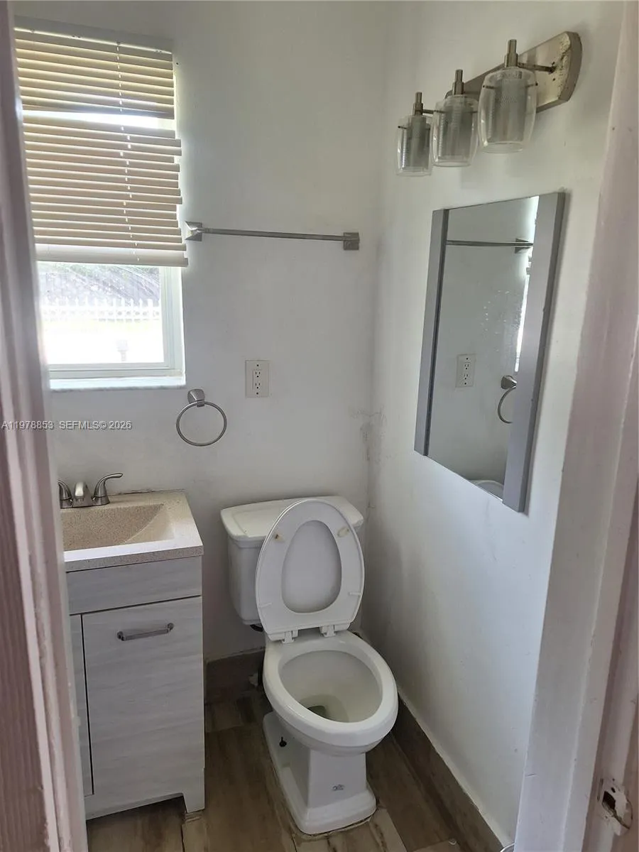 771 Ne 177th St 1, Miami, Florida 33162, Miami, Florida 33162, ,1 BathroomBathrooms,Residential Lease,For Rent,771 Ne 177th St 1, Miami, Florida 33162,A11978853