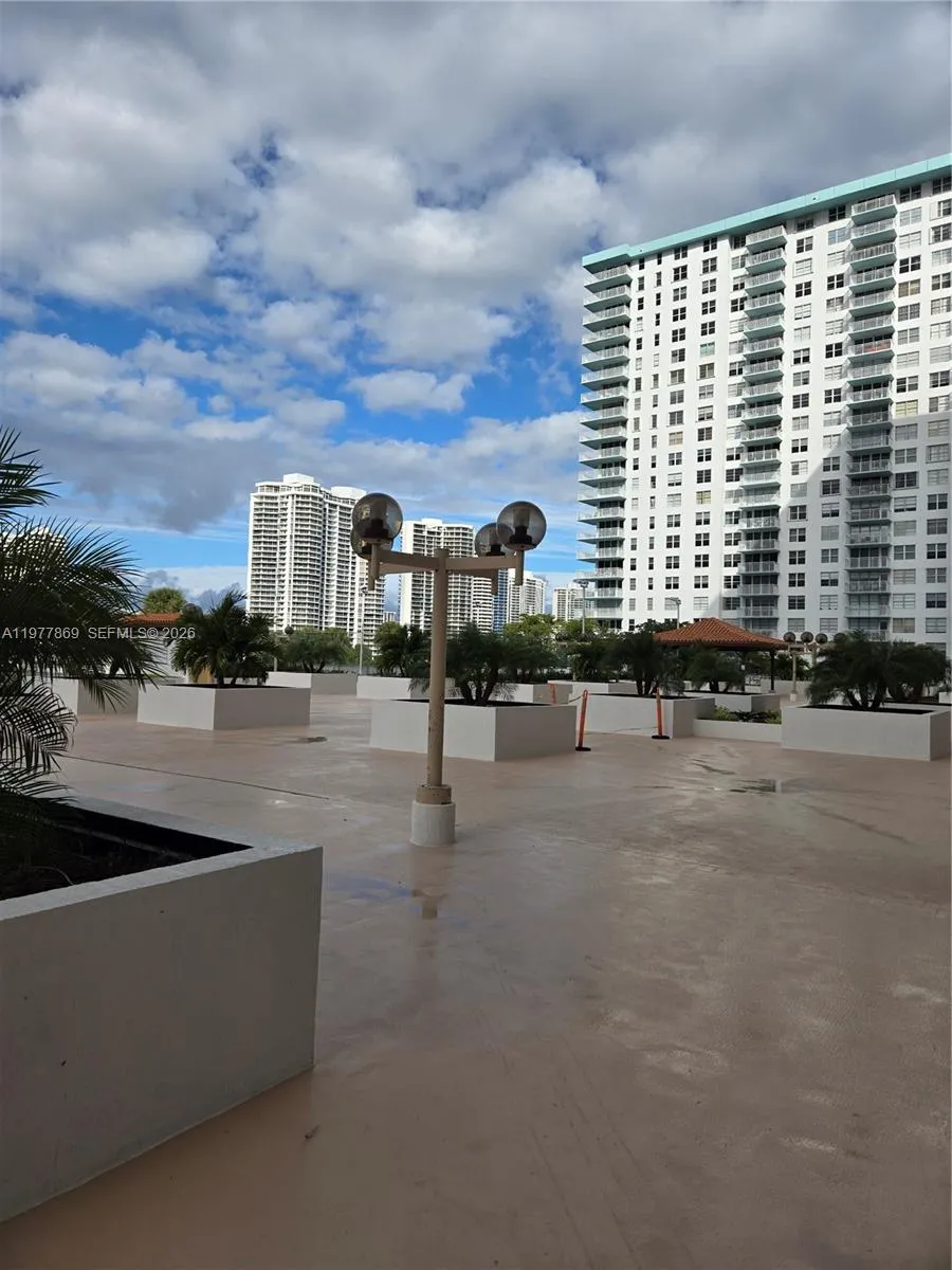 Sunny Isles Beach, Florida 33160, ,1 BathroomBathrooms,Residential,For Sale,A11977869