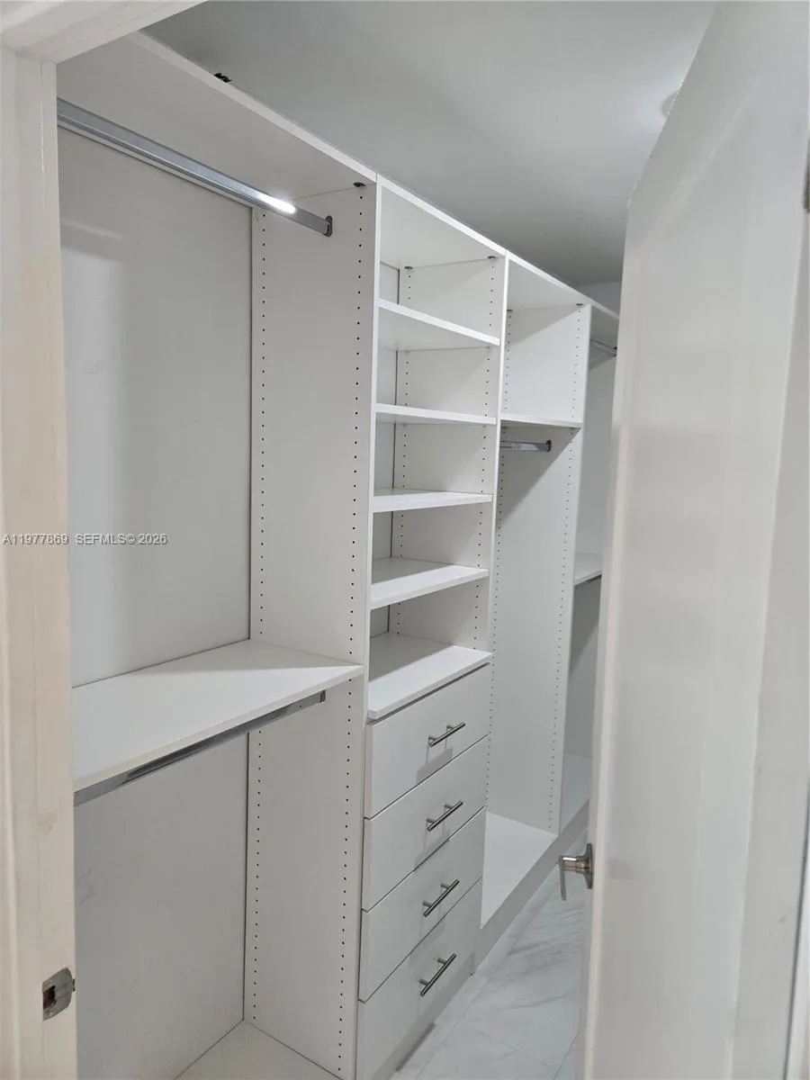 Sunny Isles Beach, Florida 33160, ,1 BathroomBathrooms,Residential,For Sale,A11977869