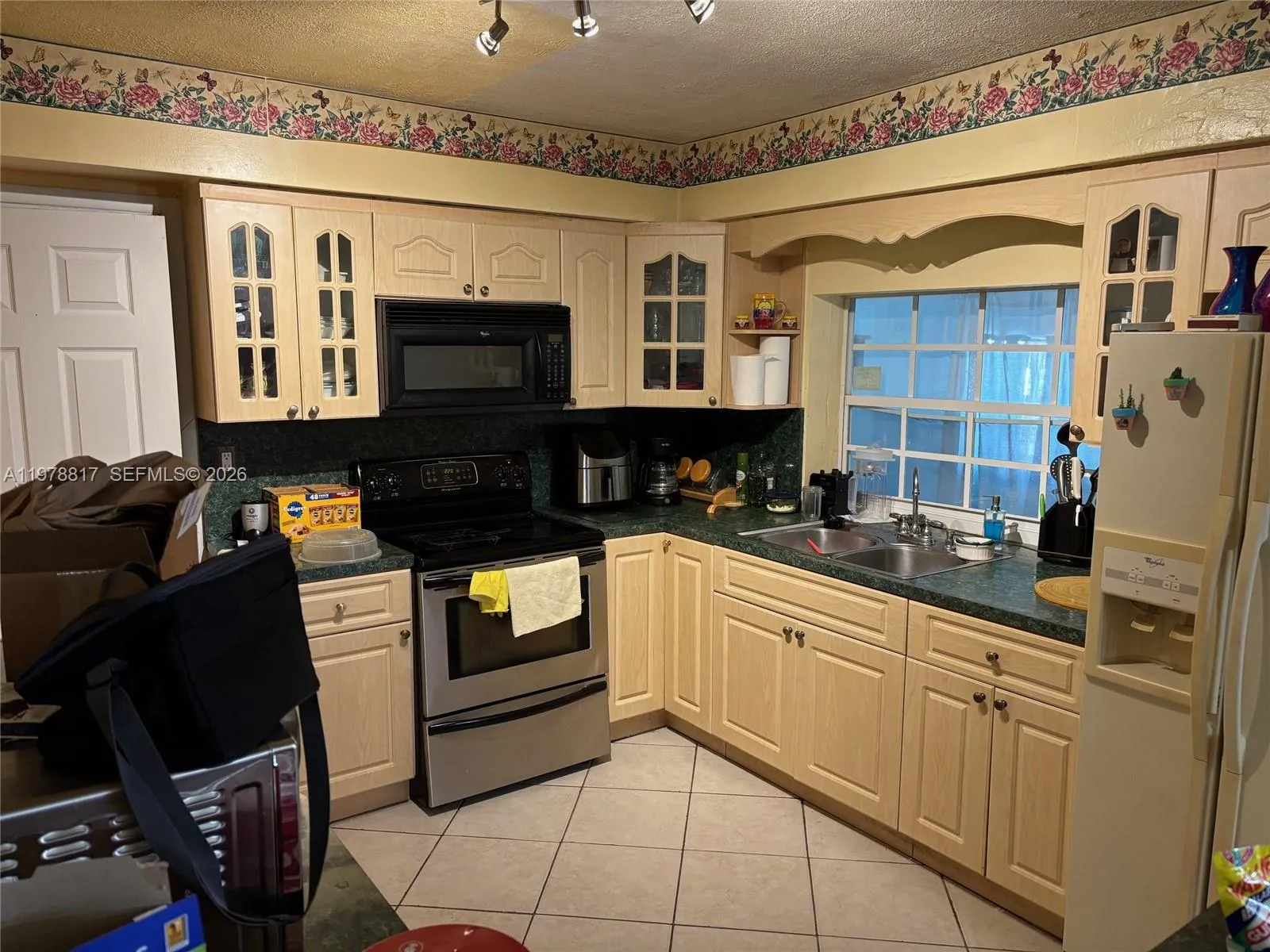 8471 Nw 16th St, Pembroke Pines, Florida 33024, Pembroke Pines, Florida 33024, 2 Bedrooms Bedrooms, ,1 BathroomBathrooms,Residential,For Sale,8471 Nw 16th St, Pembroke Pines, Florida 33024,A11978817
