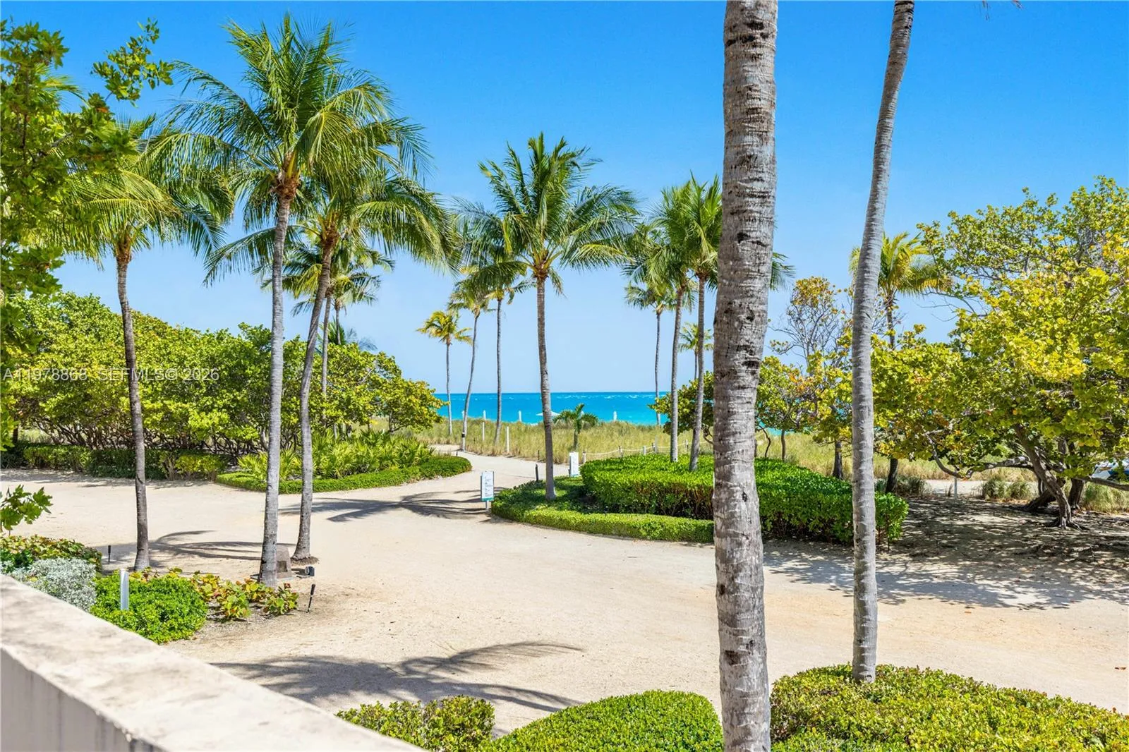 10185 Collins Ave 410, Bal Harbour, Florida 33154, Bal Harbour, Florida 33154, 1 Bedroom Bedrooms, ,1 BathroomBathrooms,Residential,For Sale,10185 Collins Ave 410, Bal Harbour, Florida 33154,A11978868