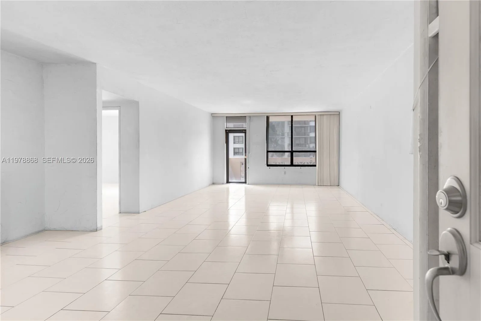 10185 Collins Ave 410, Bal Harbour, Florida 33154, Bal Harbour, Florida 33154, 1 Bedroom Bedrooms, ,1 BathroomBathrooms,Residential,For Sale,10185 Collins Ave 410, Bal Harbour, Florida 33154,A11978868