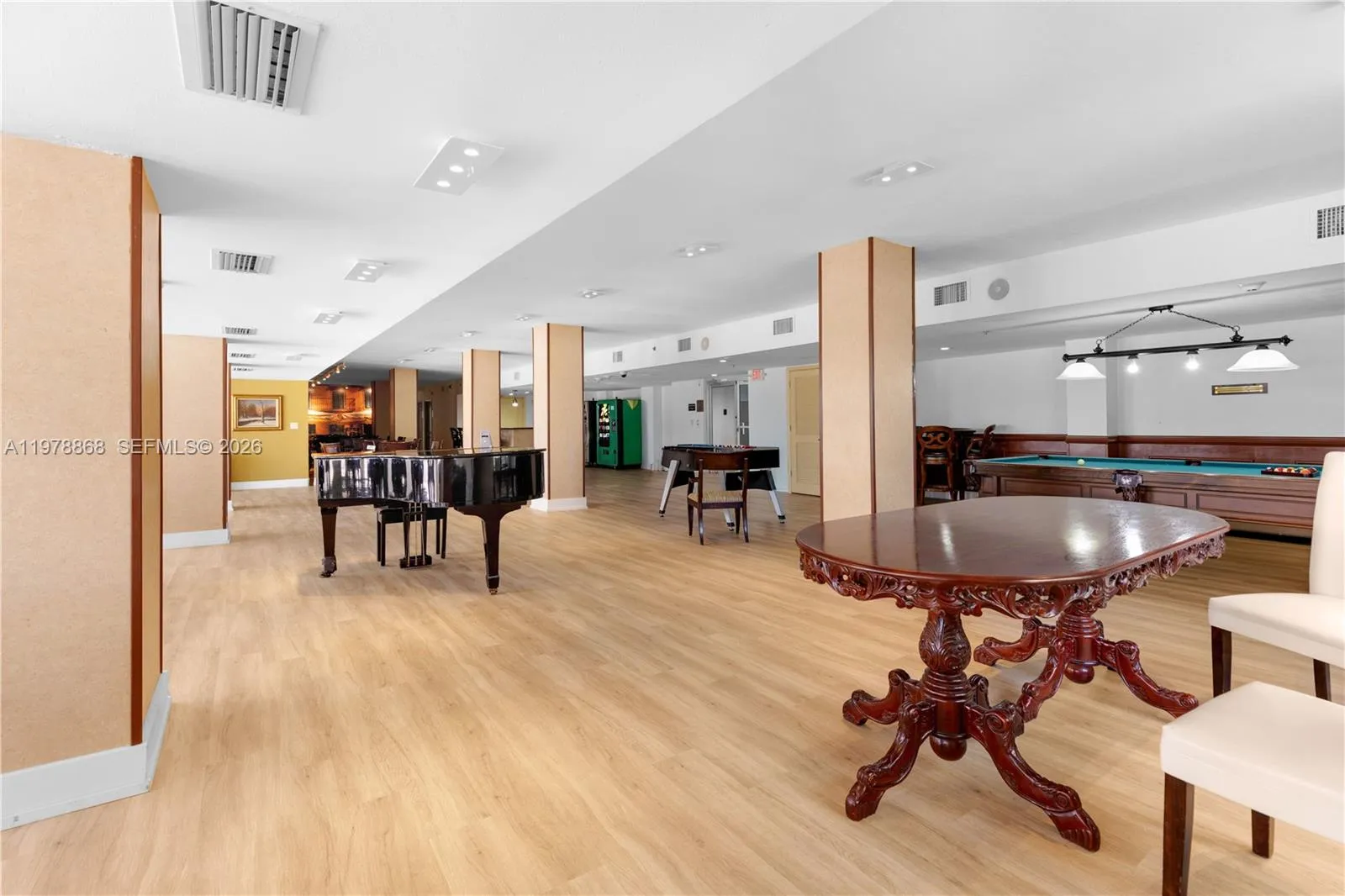 10185 Collins Ave 410, Bal Harbour, Florida 33154, Bal Harbour, Florida 33154, 1 Bedroom Bedrooms, ,1 BathroomBathrooms,Residential,For Sale,10185 Collins Ave 410, Bal Harbour, Florida 33154,A11978868