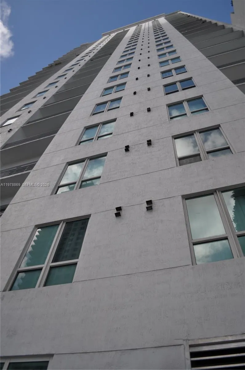 234 Ne 3rd St 908, Miami, Florida 33132, Miami, Florida 33132, 1 Bedroom Bedrooms, ,1 BathroomBathrooms,Residential Lease,For Rent,234 Ne 3rd St 908, Miami, Florida 33132,A11978869