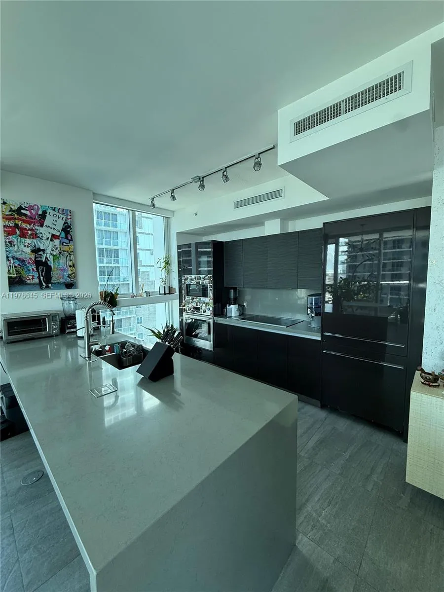 1080 Brickell Ave 2109, Miami, Florida 33131, Miami, Florida 33131, 2 Bedrooms Bedrooms, ,2 BathroomsBathrooms,Residential Lease,For Rent,1080 Brickell Ave 2109, Miami, Florida 33131,A11978645