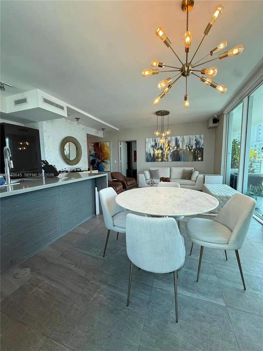 1080 Brickell Ave 2109, Miami, Florida 33131, Miami, Florida 33131, 2 Bedrooms Bedrooms, ,2 BathroomsBathrooms,Residential Lease,For Rent,1080 Brickell Ave 2109, Miami, Florida 33131,A11978645