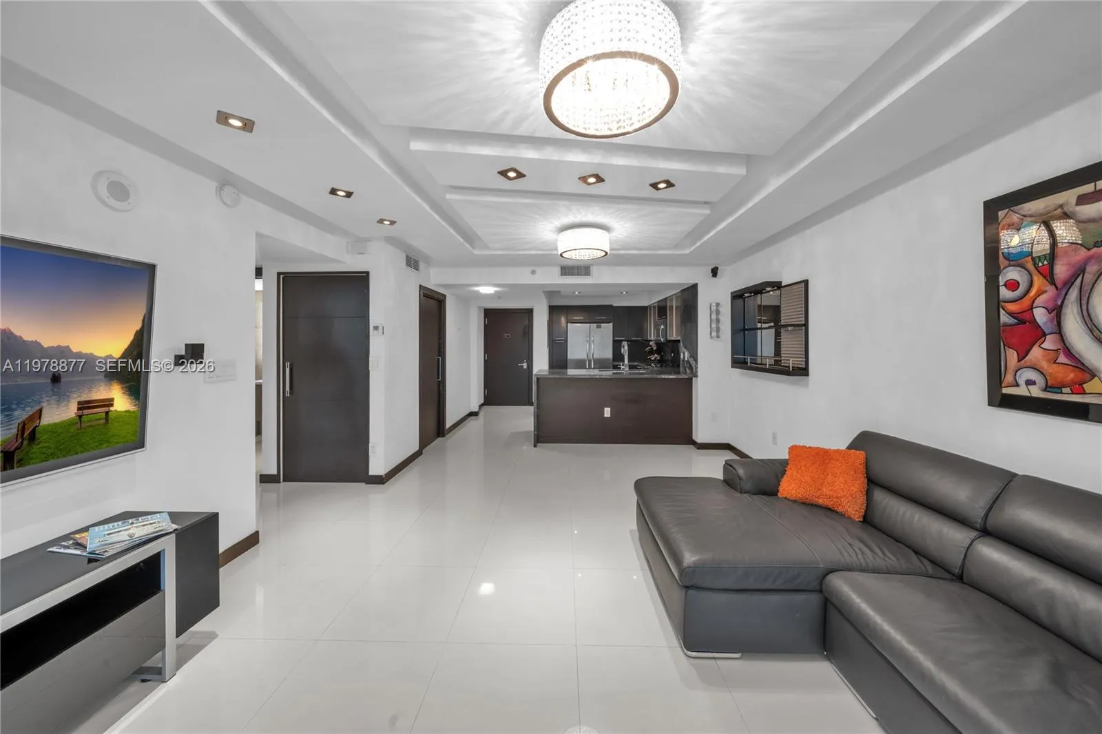 31 Se 5th St 407, Miami, Florida 33131, Miami, Florida 33131, 1 Bedroom Bedrooms, ,1 BathroomBathrooms,Residential Lease,For Rent,31 Se 5th St 407, Miami, Florida 33131,A11978877