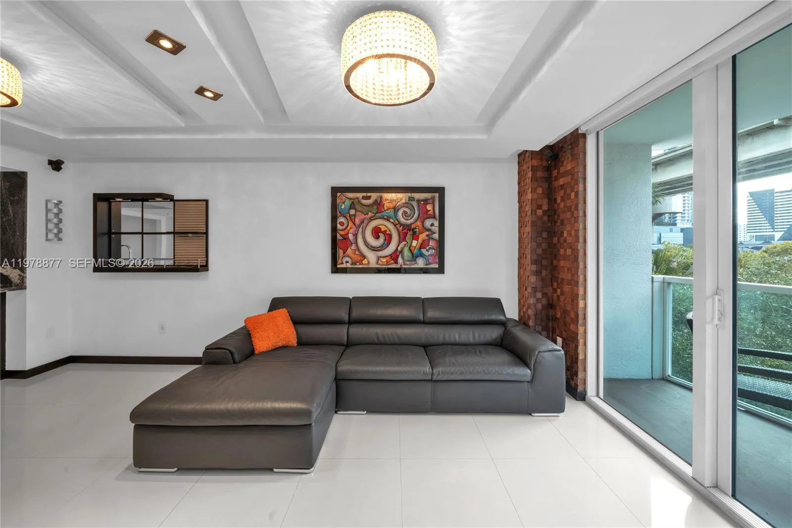 31 Se 5th St 407, Miami, Florida 33131, Miami, Florida 33131, 1 Bedroom Bedrooms, ,1 BathroomBathrooms,Residential Lease,For Rent,31 Se 5th St 407, Miami, Florida 33131,A11978877