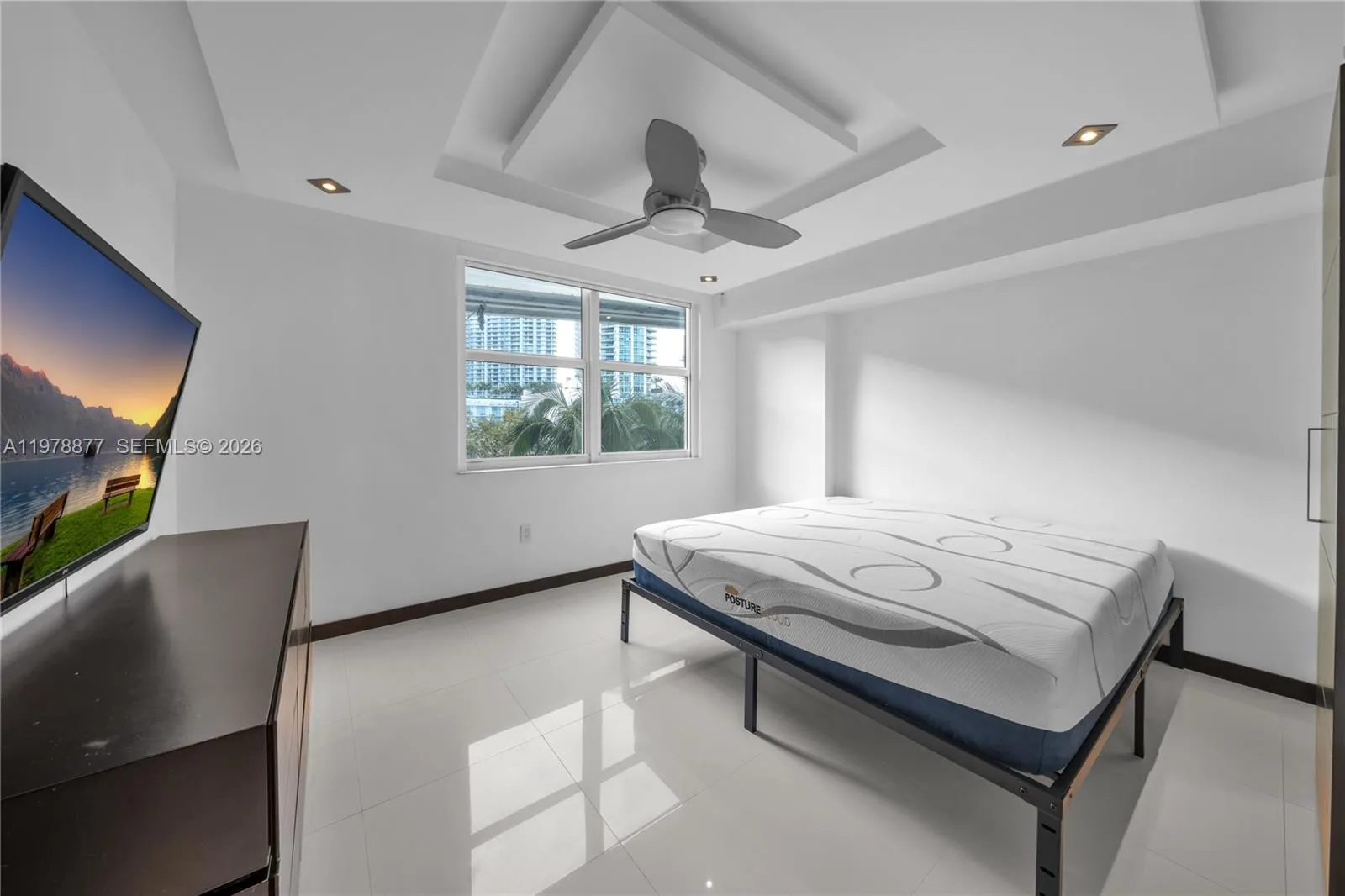 31 Se 5th St 407, Miami, Florida 33131, Miami, Florida 33131, 1 Bedroom Bedrooms, ,1 BathroomBathrooms,Residential Lease,For Rent,31 Se 5th St 407, Miami, Florida 33131,A11978877