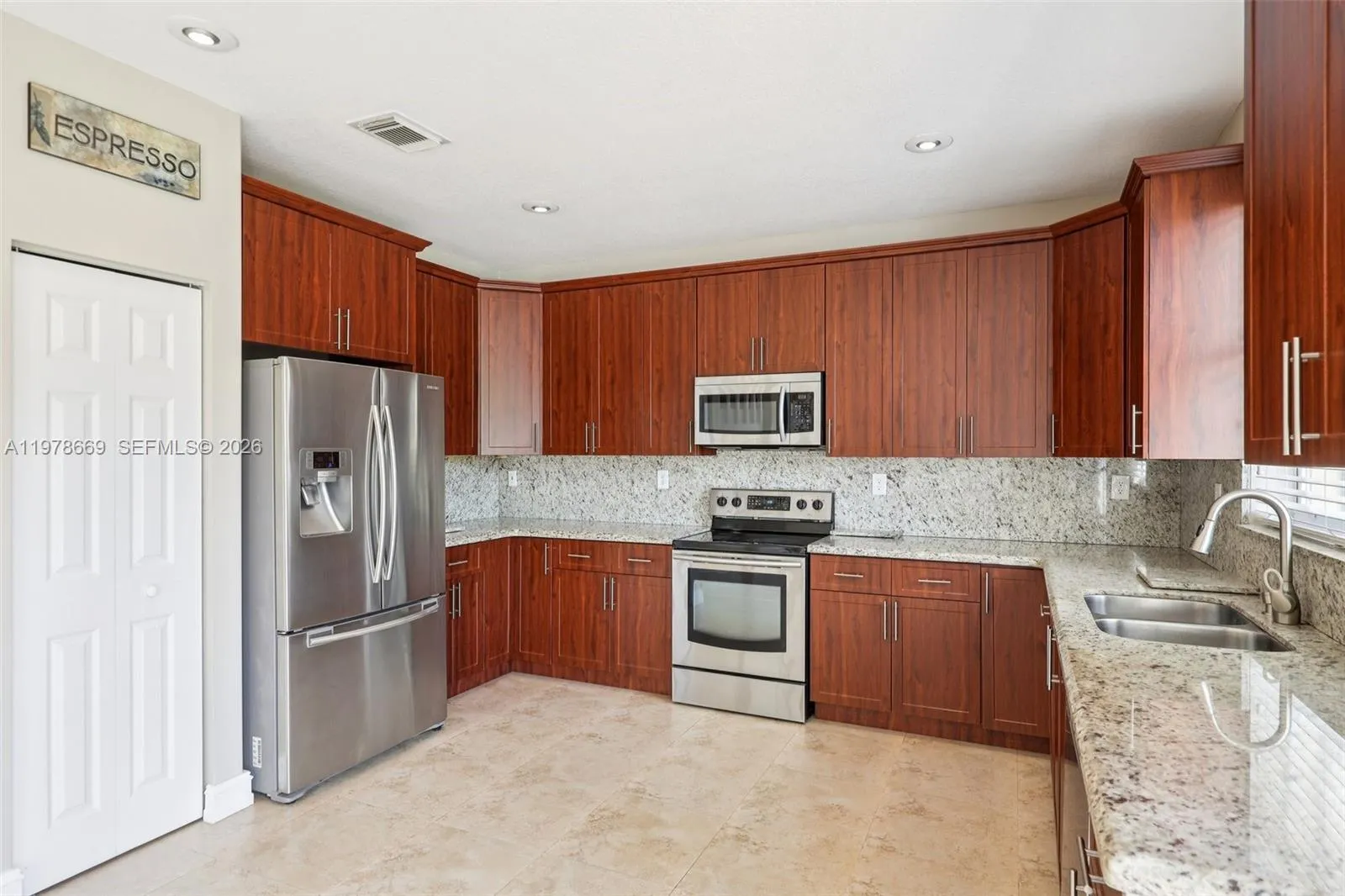 2142 Nw 77th Ter, Pembroke Pines, Florida 33024, Pembroke Pines, Florida 33024, 4 Bedrooms Bedrooms, ,3 BathroomsBathrooms,Residential,For Sale,2142 Nw 77th Ter, Pembroke Pines, Florida 33024,A11978669