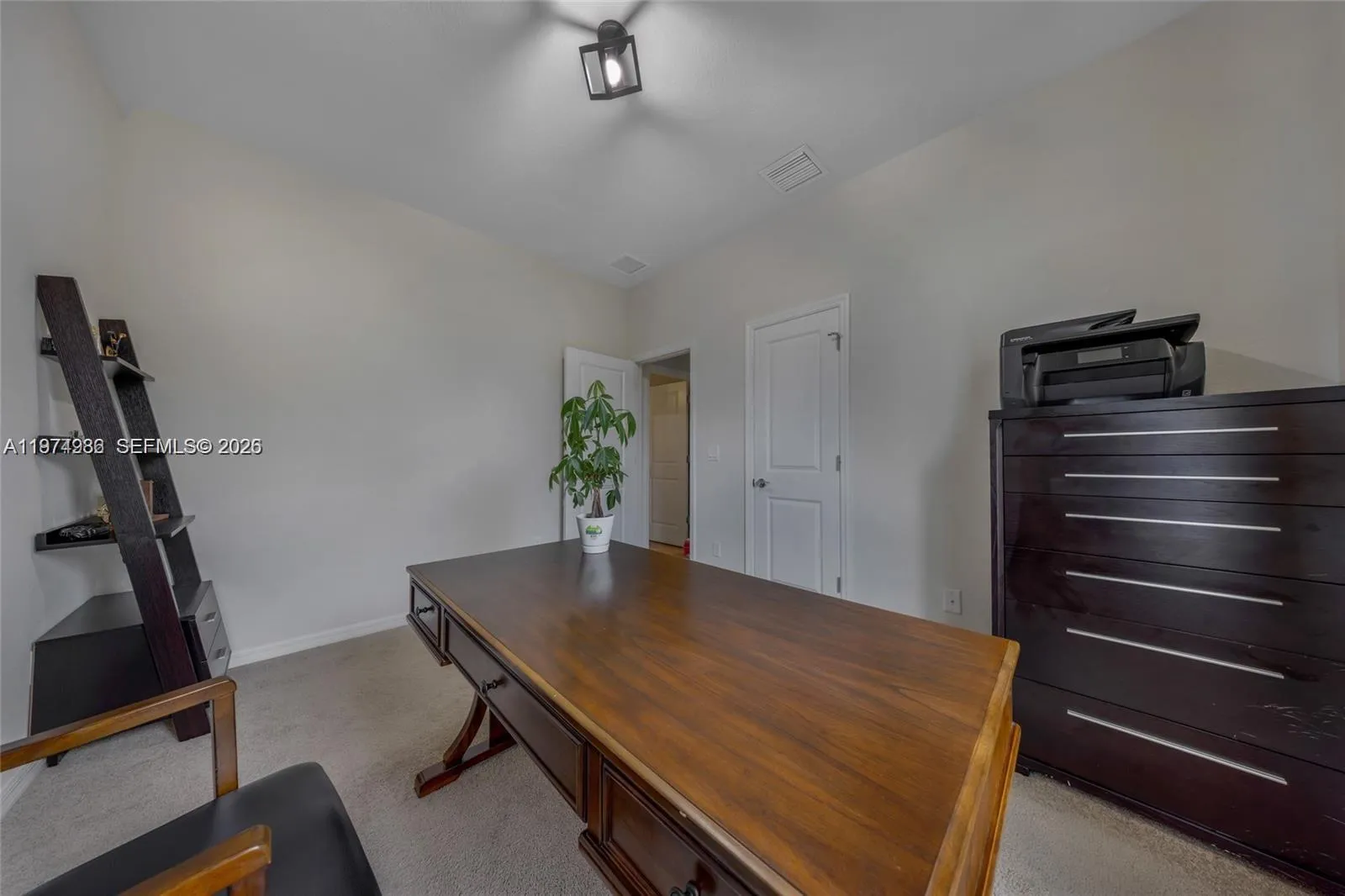 932 Banyan Dr #, Hollywood, Florida 33021, Hollywood, Florida 33021, 3 Bedrooms Bedrooms, ,2 BathroomsBathrooms,Residential Lease,For Rent,932 Banyan Dr #, Hollywood, Florida 33021,A11974986
