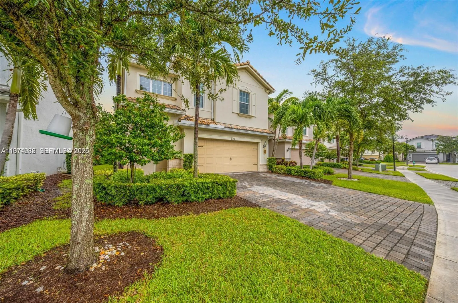 932 Banyan Dr #, Hollywood, Florida 33021, Hollywood, Florida 33021, 3 Bedrooms Bedrooms, ,2 BathroomsBathrooms,Residential Lease,For Rent,932 Banyan Dr #, Hollywood, Florida 33021,A11974986