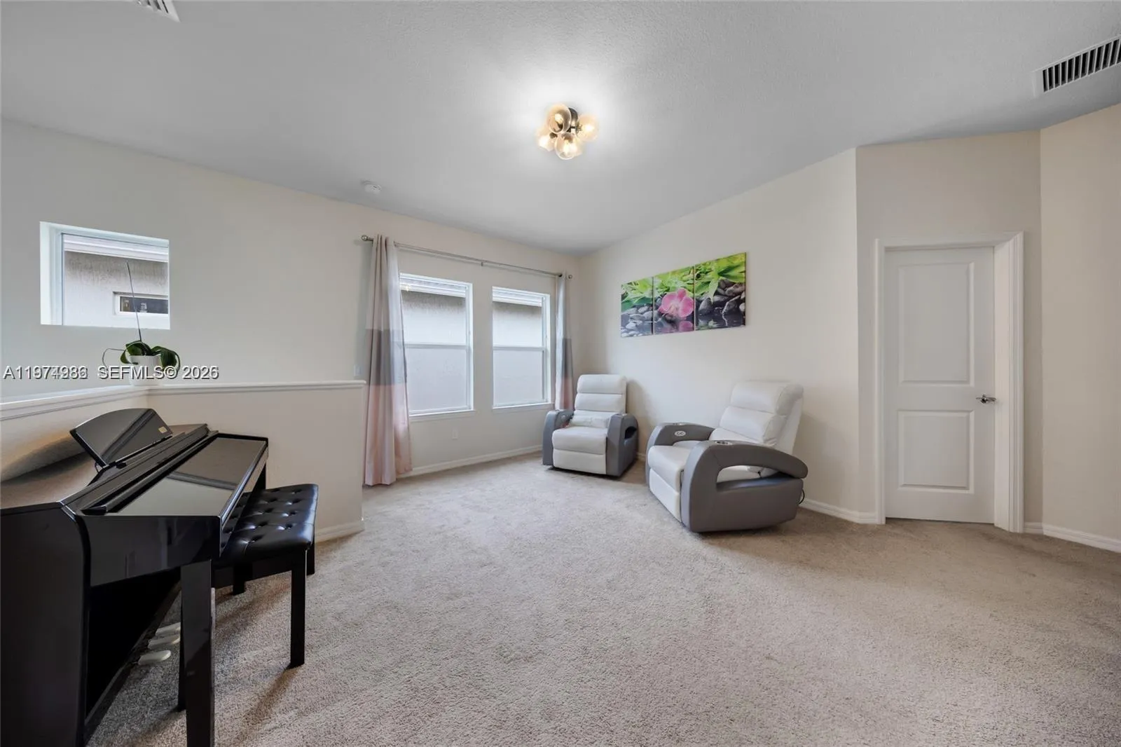 932 Banyan Dr #, Hollywood, Florida 33021, Hollywood, Florida 33021, 3 Bedrooms Bedrooms, ,2 BathroomsBathrooms,Residential Lease,For Rent,932 Banyan Dr #, Hollywood, Florida 33021,A11974986