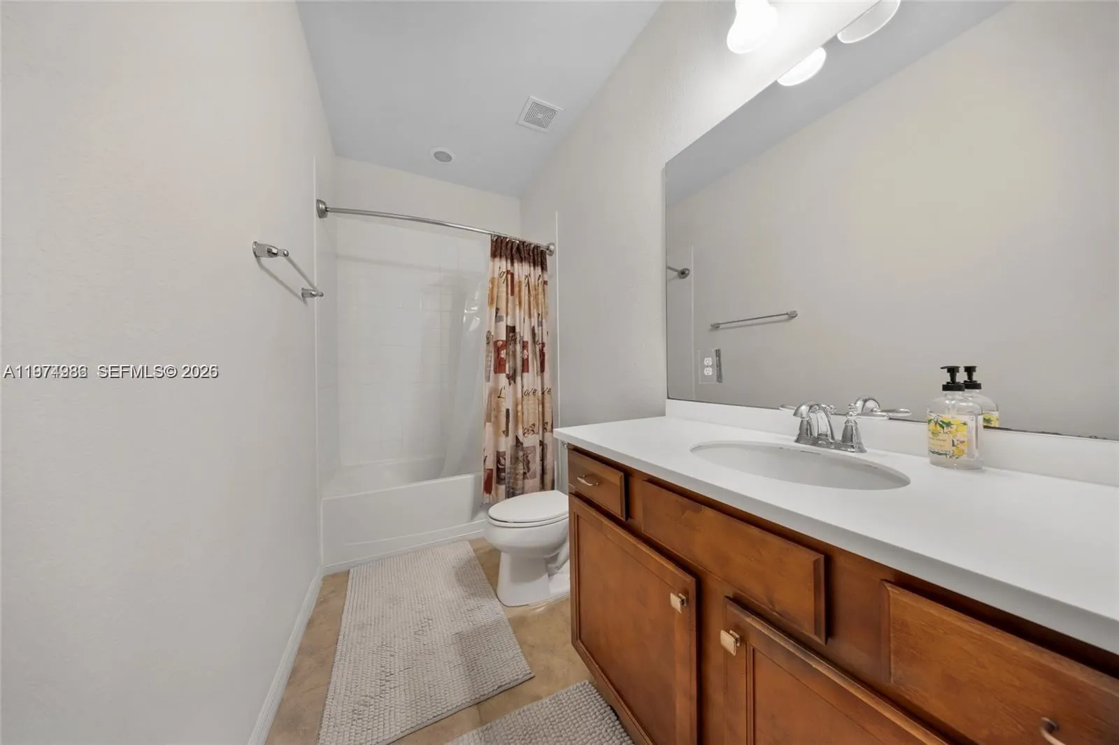 932 Banyan Dr #, Hollywood, Florida 33021, Hollywood, Florida 33021, 3 Bedrooms Bedrooms, ,2 BathroomsBathrooms,Residential Lease,For Rent,932 Banyan Dr #, Hollywood, Florida 33021,A11974986