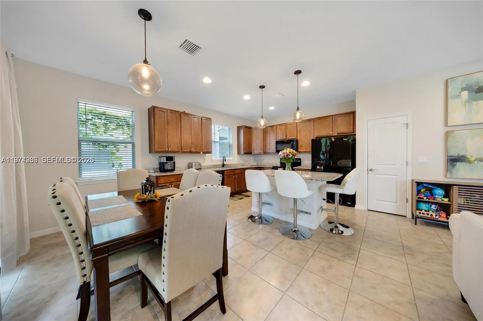 932 Banyan Dr #, Hollywood, Florida 33021, Hollywood, Florida 33021, 3 Bedrooms Bedrooms, ,2 BathroomsBathrooms,Residential Lease,For Rent,932 Banyan Dr #, Hollywood, Florida 33021,A11974986