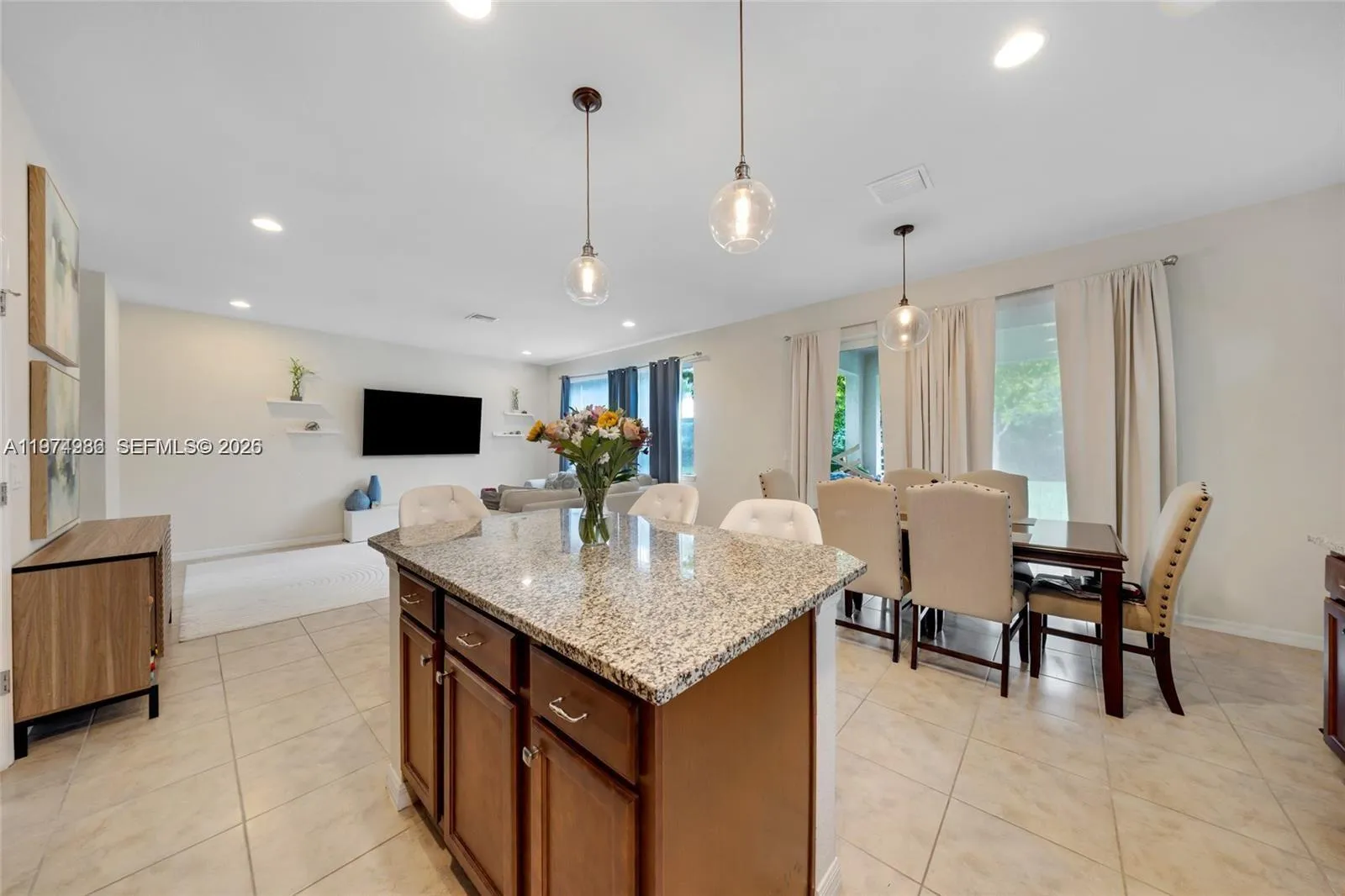 932 Banyan Dr #, Hollywood, Florida 33021, Hollywood, Florida 33021, 3 Bedrooms Bedrooms, ,2 BathroomsBathrooms,Residential Lease,For Rent,932 Banyan Dr #, Hollywood, Florida 33021,A11974986