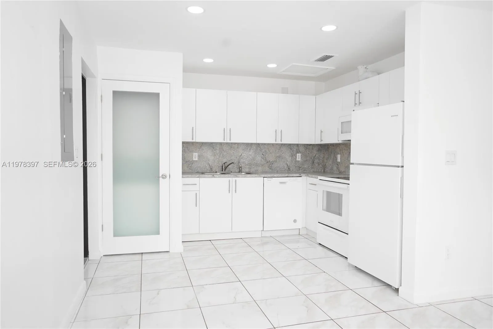 3423 Sw 3rd St 1, Miami, Florida 33135, Miami, Florida 33135, 2 Bedrooms Bedrooms, ,1 BathroomBathrooms,Residential Lease,For Rent,3423 Sw 3rd St 1, Miami, Florida 33135,A11978397