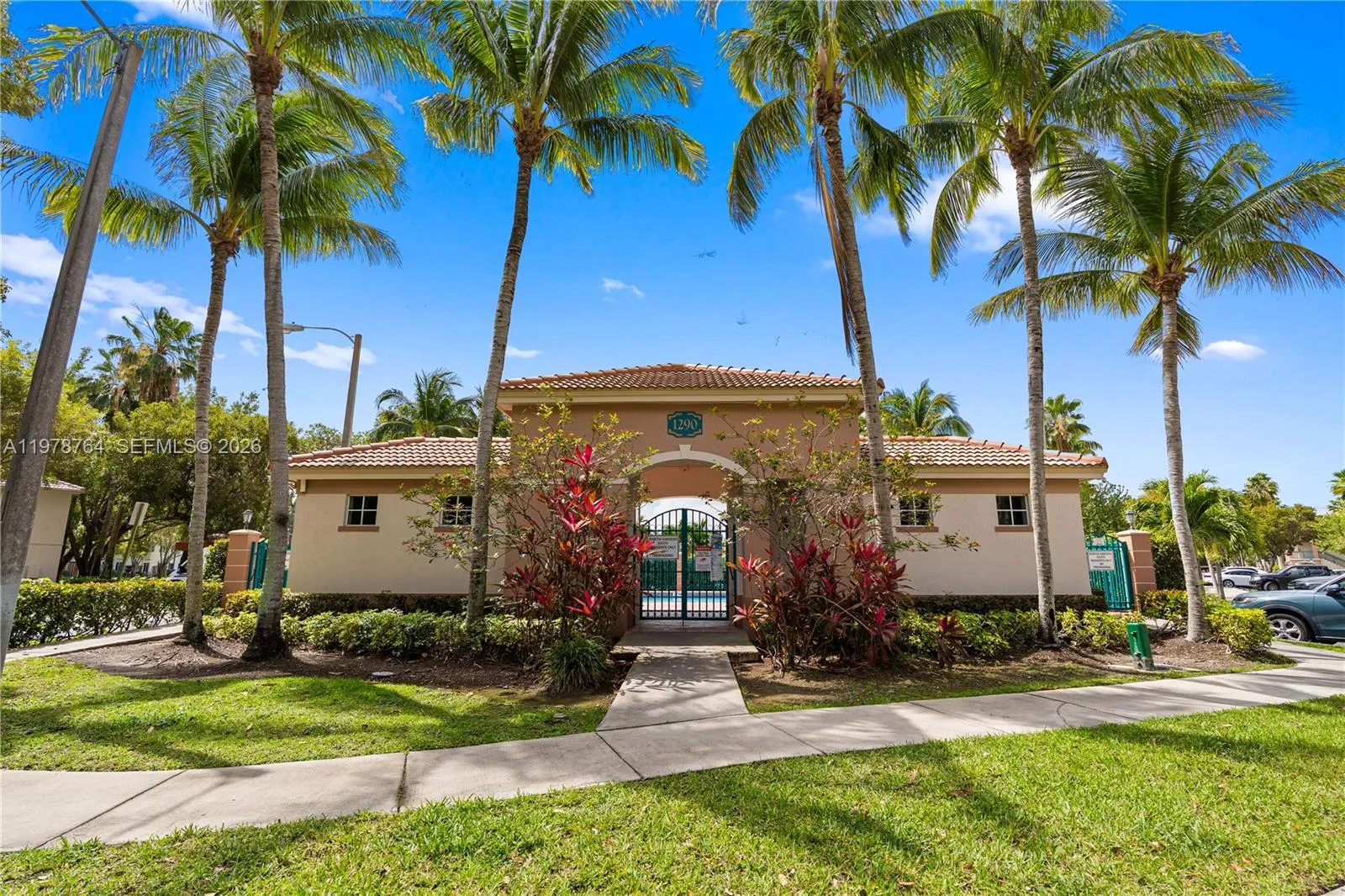 2930 12 Rd 204-31, Homestead, Florida 33035, Homestead, Florida 33035, 2 Bedrooms Bedrooms, ,2 BathroomsBathrooms,Residential Lease,For Rent,2930 12 Rd 204-31, Homestead, Florida 33035,A11978764