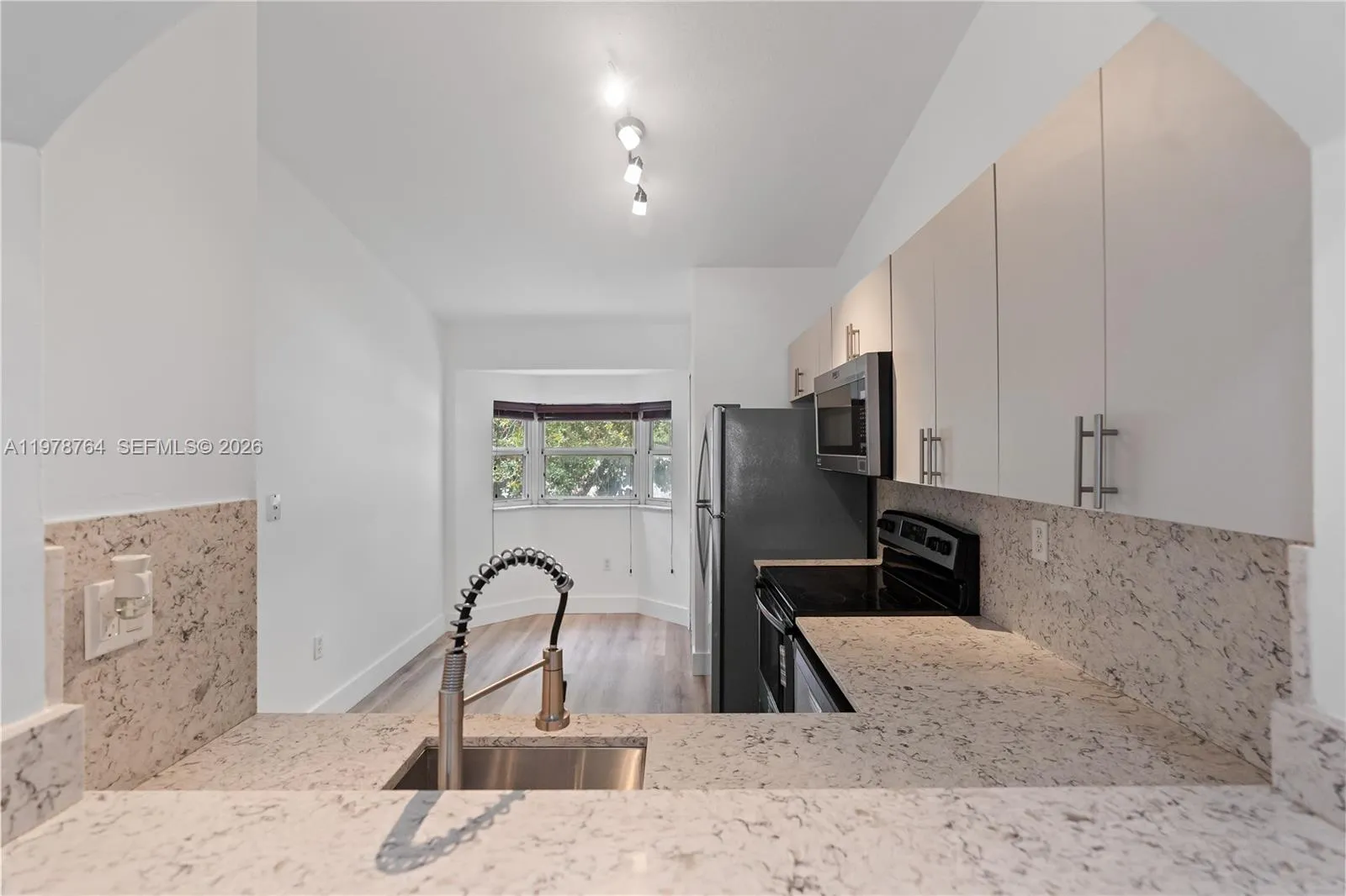 2930 12 Rd 204-31, Homestead, Florida 33035, Homestead, Florida 33035, 2 Bedrooms Bedrooms, ,2 BathroomsBathrooms,Residential Lease,For Rent,2930 12 Rd 204-31, Homestead, Florida 33035,A11978764