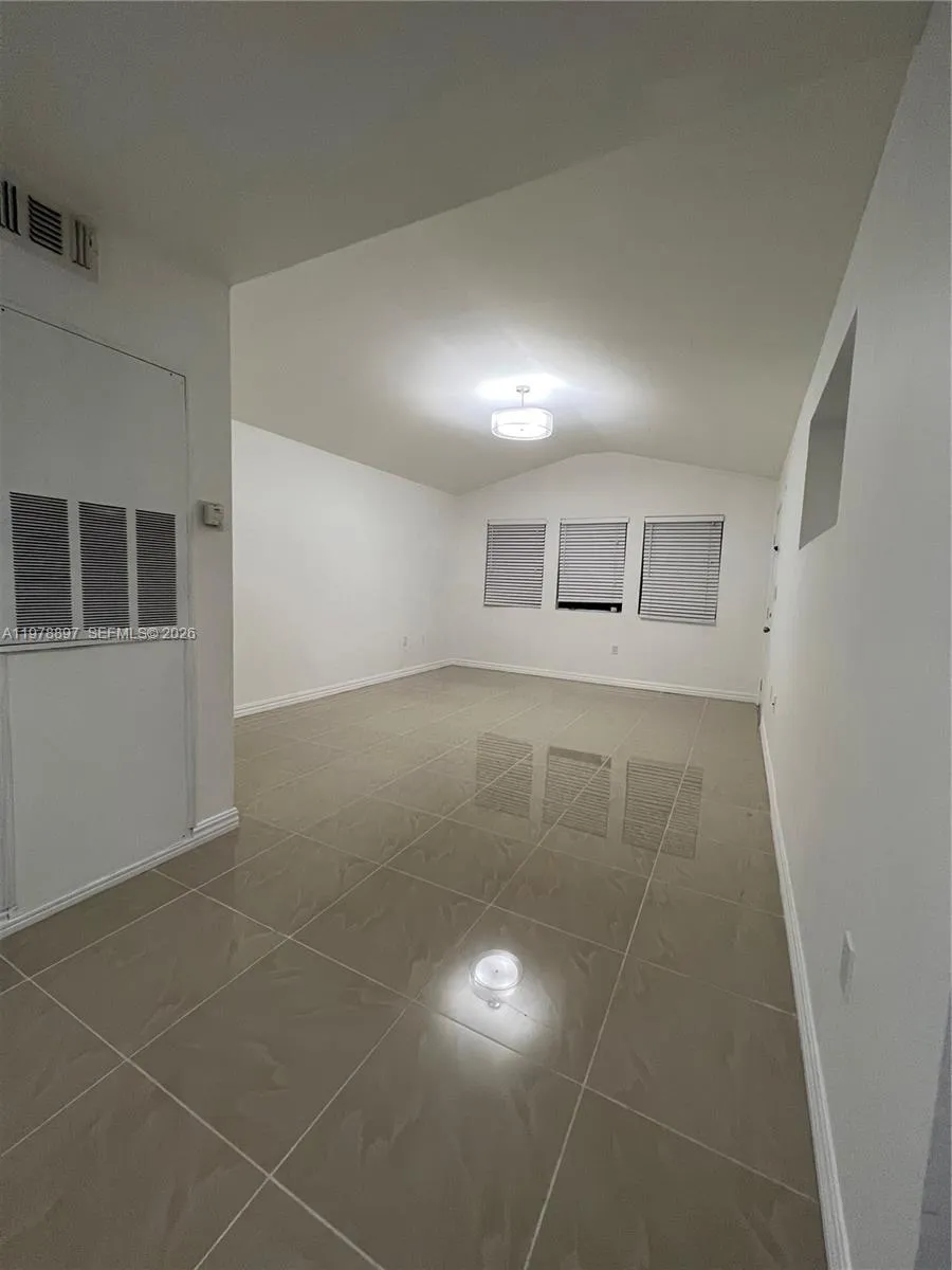 15581 Sw 104th Ter 224, Miami, Florida 33196, Miami, Florida 33196, 1 Bedroom Bedrooms, ,1 BathroomBathrooms,Residential Lease,For Rent,15581 Sw 104th Ter 224, Miami, Florida 33196,A11978897