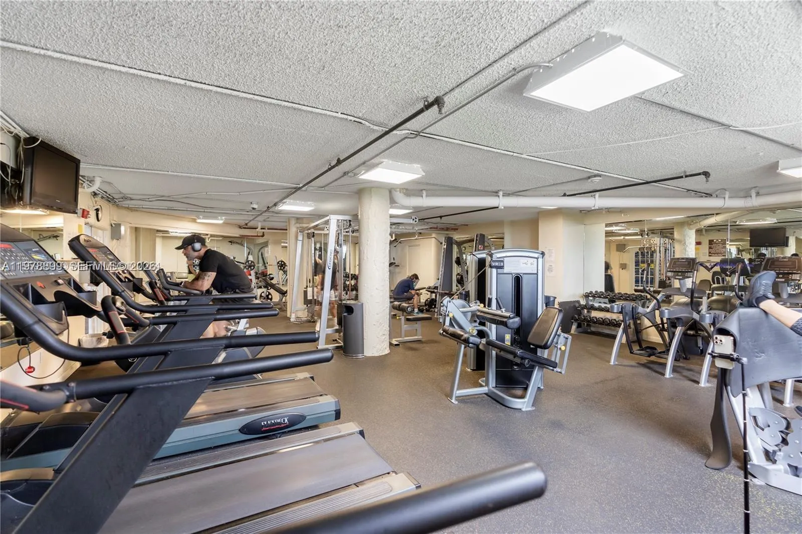 999 Brickell Bay Dr 710, Miami, Florida 33131, Miami, Florida 33131, 2 Bedrooms Bedrooms, ,2 BathroomsBathrooms,Residential Lease,For Rent,999 Brickell Bay Dr 710, Miami, Florida 33131,A11978899