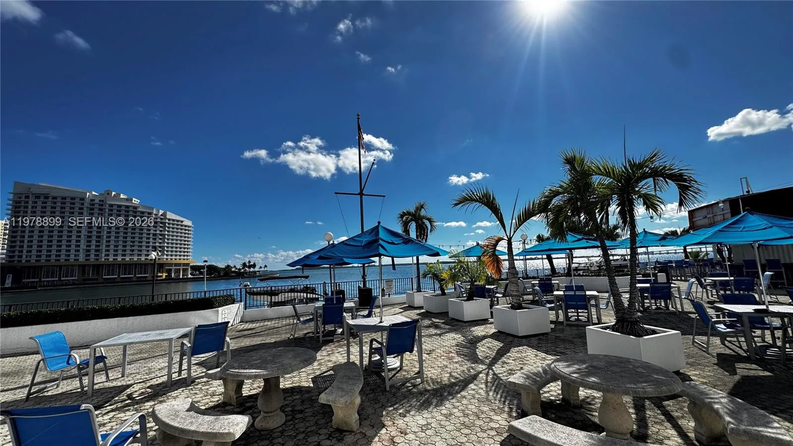 999 Brickell Bay Dr 710, Miami, Florida 33131, Miami, Florida 33131, 2 Bedrooms Bedrooms, ,2 BathroomsBathrooms,Residential Lease,For Rent,999 Brickell Bay Dr 710, Miami, Florida 33131,A11978899