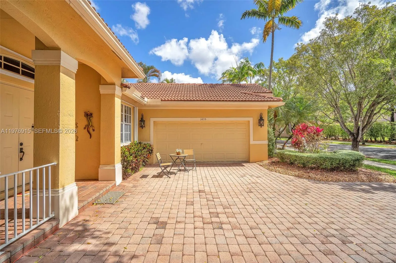 1435 Cardinal Way, Weston, Florida 33327, Weston, Florida 33327, 4 Bedrooms Bedrooms, 8 Rooms Rooms,2 BathroomsBathrooms,Residential,For Sale,1435 Cardinal Way, Weston, Florida 33327,A11976915