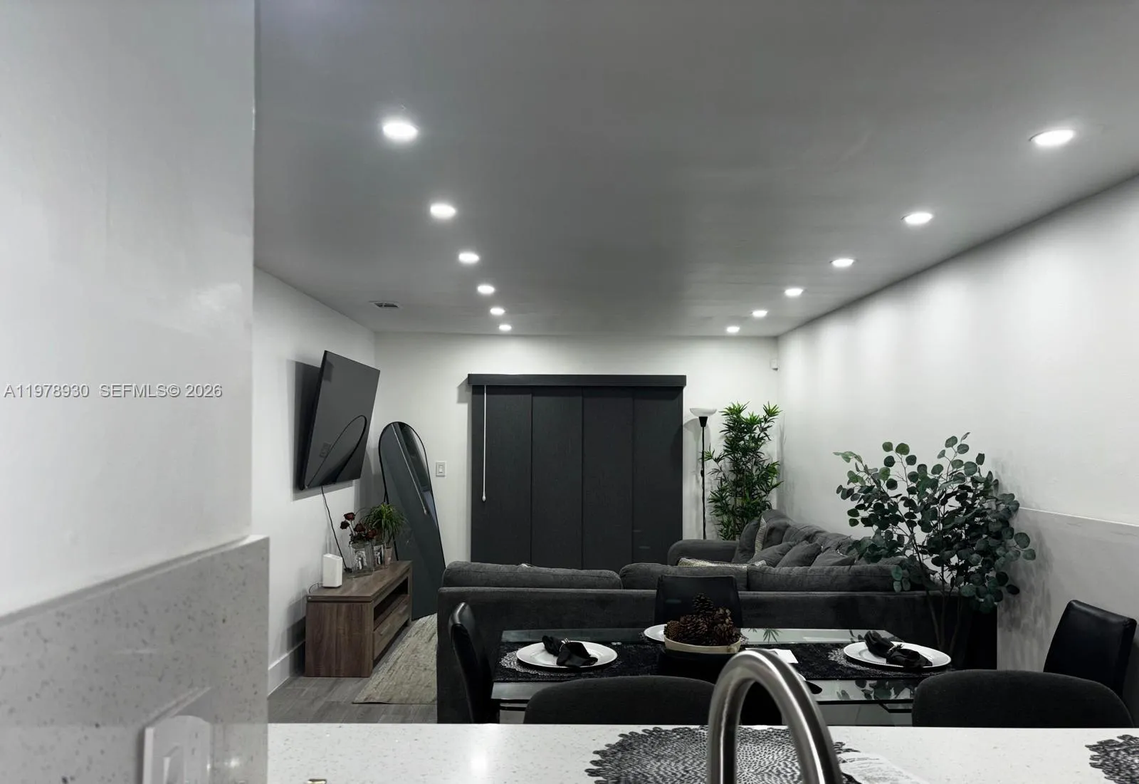 8036 Nw 41st Ct 8036, Sunrise, Florida 33351, Sunrise, Florida 33351, 2 Bedrooms Bedrooms, ,2 BathroomsBathrooms,Residential Lease,For Rent,8036 Nw 41st Ct 8036, Sunrise, Florida 33351,A11978930