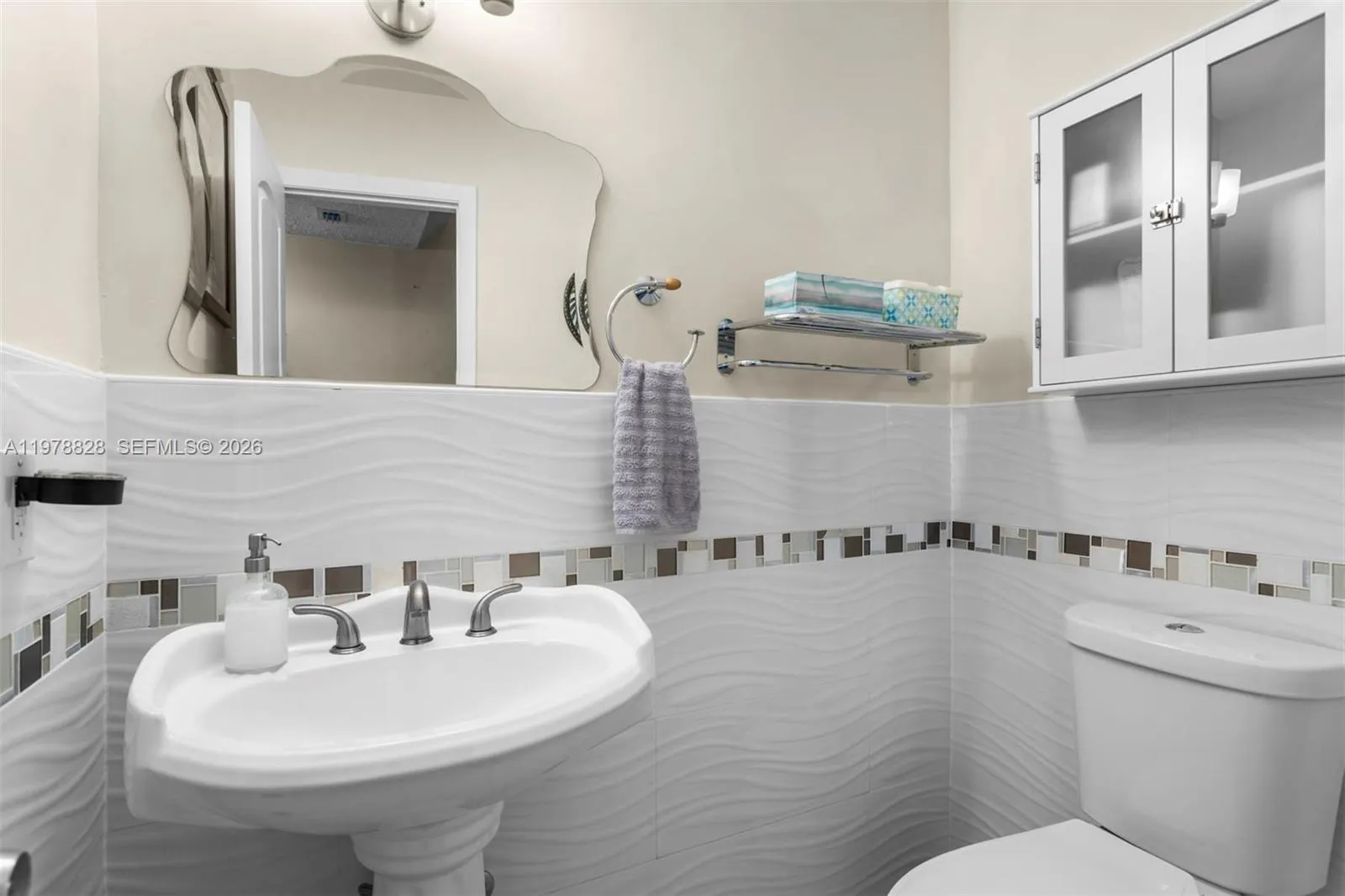 8380 Sw 154 56, Kendall, Florida 33193, Kendall, Florida 33193, 2 Bedrooms Bedrooms, ,2 BathroomsBathrooms,Residential Lease,For Rent,8380 Sw 154 56, Kendall, Florida 33193,A11978828