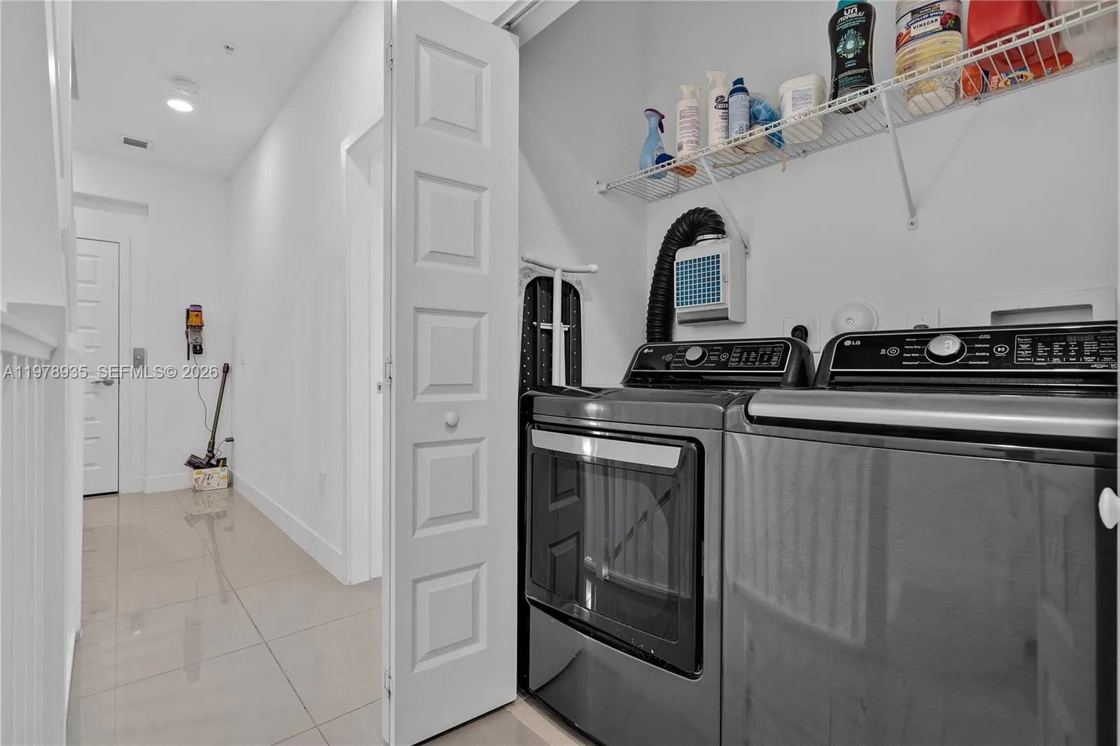 4703 Nw 84th Ct 4703, Doral, Florida 33166, Doral, Florida 33166, 3 Bedrooms Bedrooms, ,3 BathroomsBathrooms,Residential Lease,For Rent,4703 Nw 84th Ct 4703, Doral, Florida 33166,A11978935