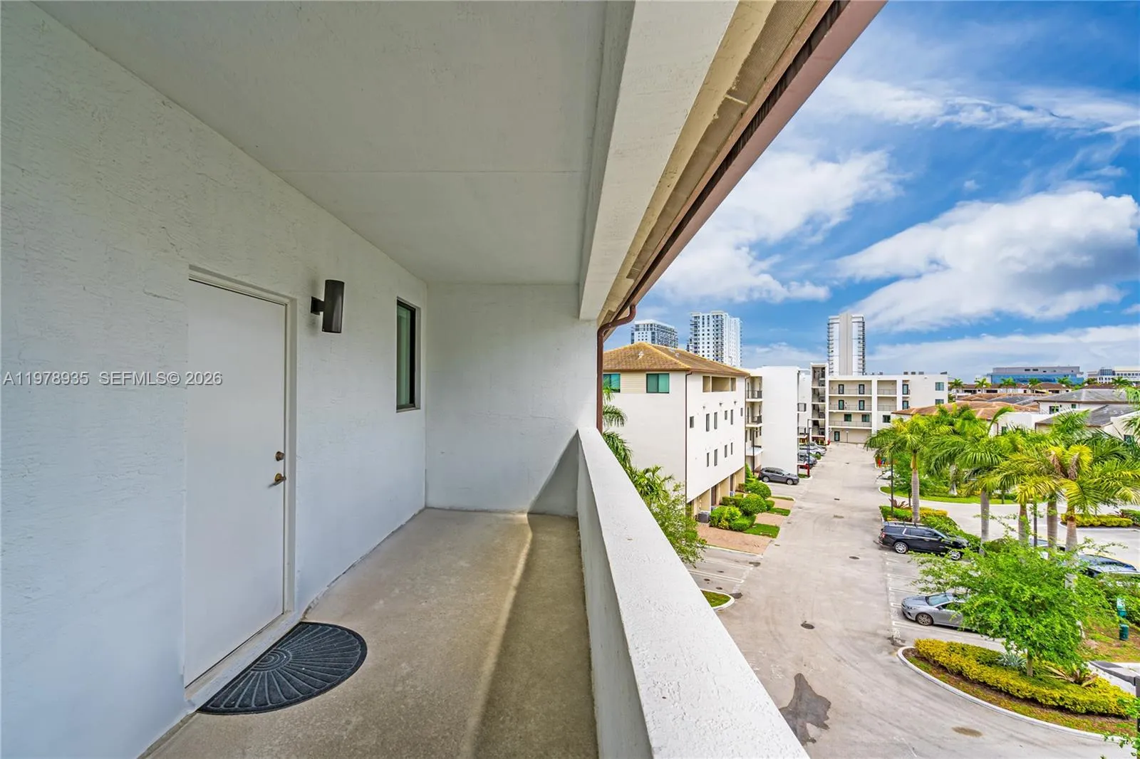 4703 Nw 84th Ct 4703, Doral, Florida 33166, Doral, Florida 33166, 3 Bedrooms Bedrooms, ,3 BathroomsBathrooms,Residential Lease,For Rent,4703 Nw 84th Ct 4703, Doral, Florida 33166,A11978935