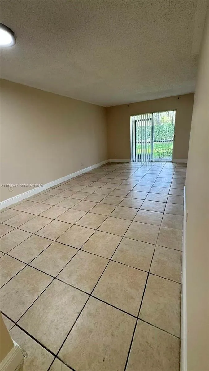 10349 Nw 8th St 106, Pembroke Pines, Florida 33026, Pembroke Pines, Florida 33026, 2 Bedrooms Bedrooms, ,2 BathroomsBathrooms,Residential Lease,For Rent,10349 Nw 8th St 106, Pembroke Pines, Florida 33026,A11978947