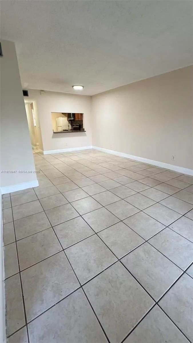 10349 Nw 8th St 106, Pembroke Pines, Florida 33026, Pembroke Pines, Florida 33026, 2 Bedrooms Bedrooms, ,2 BathroomsBathrooms,Residential Lease,For Rent,10349 Nw 8th St 106, Pembroke Pines, Florida 33026,A11978947