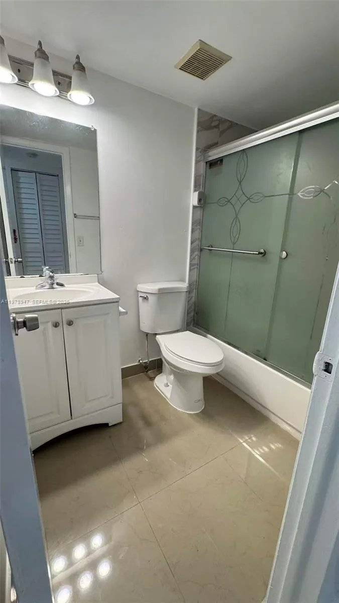 10349 Nw 8th St 106, Pembroke Pines, Florida 33026, Pembroke Pines, Florida 33026, 2 Bedrooms Bedrooms, ,2 BathroomsBathrooms,Residential Lease,For Rent,10349 Nw 8th St 106, Pembroke Pines, Florida 33026,A11978947
