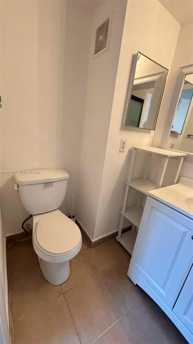 10349 Nw 8th St 106, Pembroke Pines, Florida 33026, Pembroke Pines, Florida 33026, 2 Bedrooms Bedrooms, ,2 BathroomsBathrooms,Residential Lease,For Rent,10349 Nw 8th St 106, Pembroke Pines, Florida 33026,A11978947