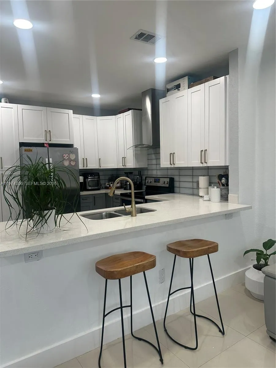 15775 Sw 41st St 68, Miramar, Florida 33027, Miramar, Florida 33027, 3 Bedrooms Bedrooms, ,2 BathroomsBathrooms,Residential,For Sale,15775 Sw 41st St 68, Miramar, Florida 33027,A11974356