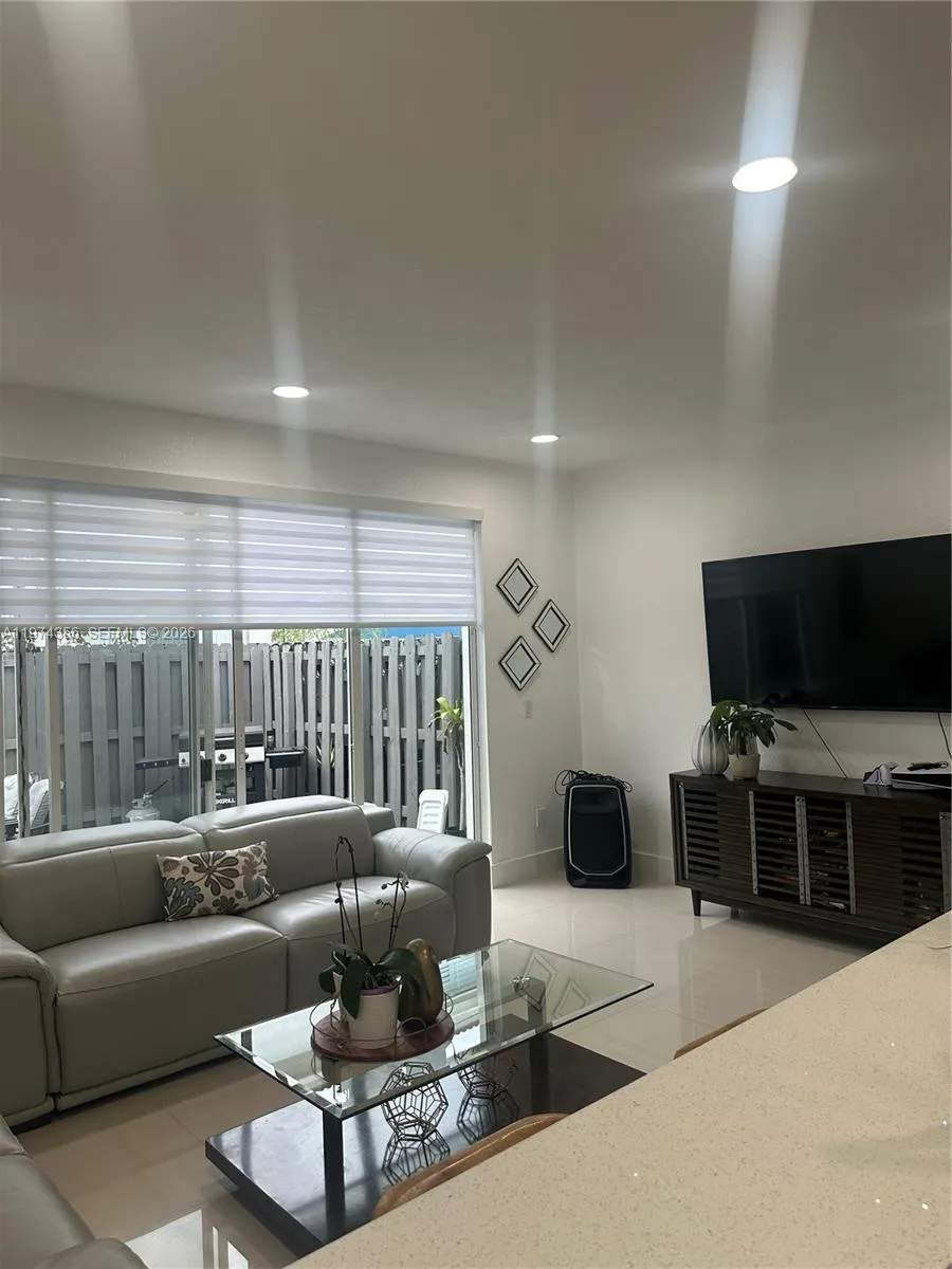 15775 Sw 41st St 68, Miramar, Florida 33027, Miramar, Florida 33027, 3 Bedrooms Bedrooms, ,2 BathroomsBathrooms,Residential,For Sale,15775 Sw 41st St 68, Miramar, Florida 33027,A11974356