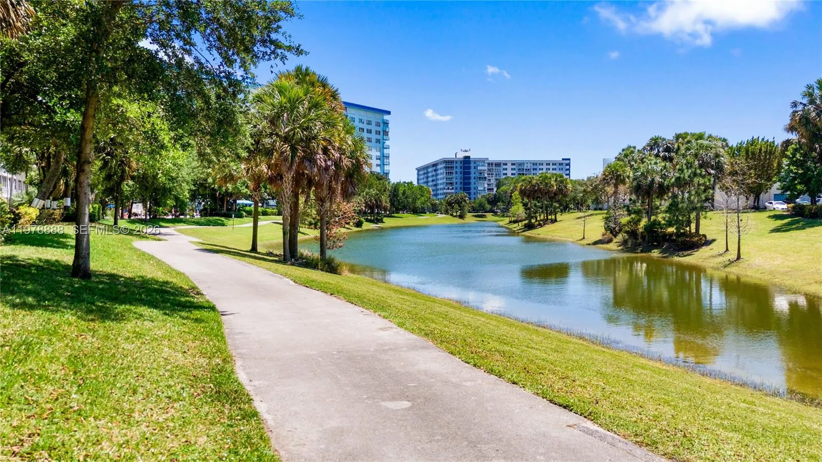 3850 Washington St 816, Hollywood, Florida 33021, Hollywood, Florida 33021, 2 Bedrooms Bedrooms, ,2 BathroomsBathrooms,Residential,For Sale,3850 Washington St 816, Hollywood, Florida 33021,A11978888