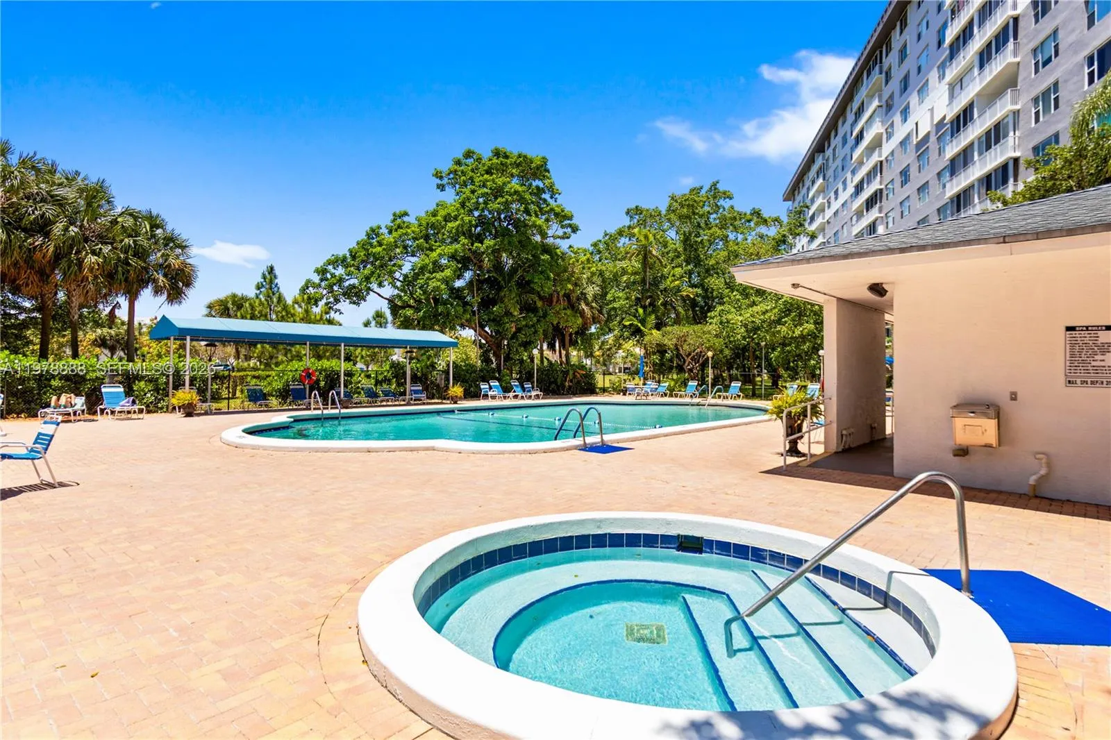 3850 Washington St 816, Hollywood, Florida 33021, Hollywood, Florida 33021, 2 Bedrooms Bedrooms, ,2 BathroomsBathrooms,Residential,For Sale,3850 Washington St 816, Hollywood, Florida 33021,A11978888