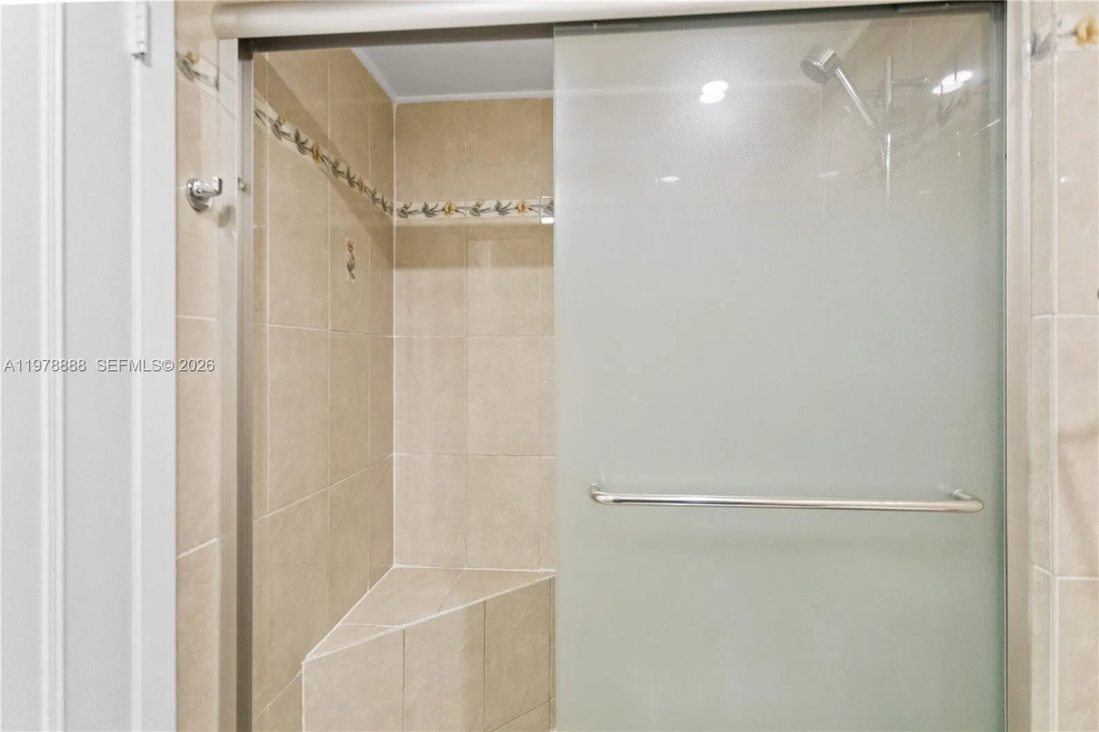 3850 Washington St 816, Hollywood, Florida 33021, Hollywood, Florida 33021, 2 Bedrooms Bedrooms, ,2 BathroomsBathrooms,Residential,For Sale,3850 Washington St 816, Hollywood, Florida 33021,A11978888