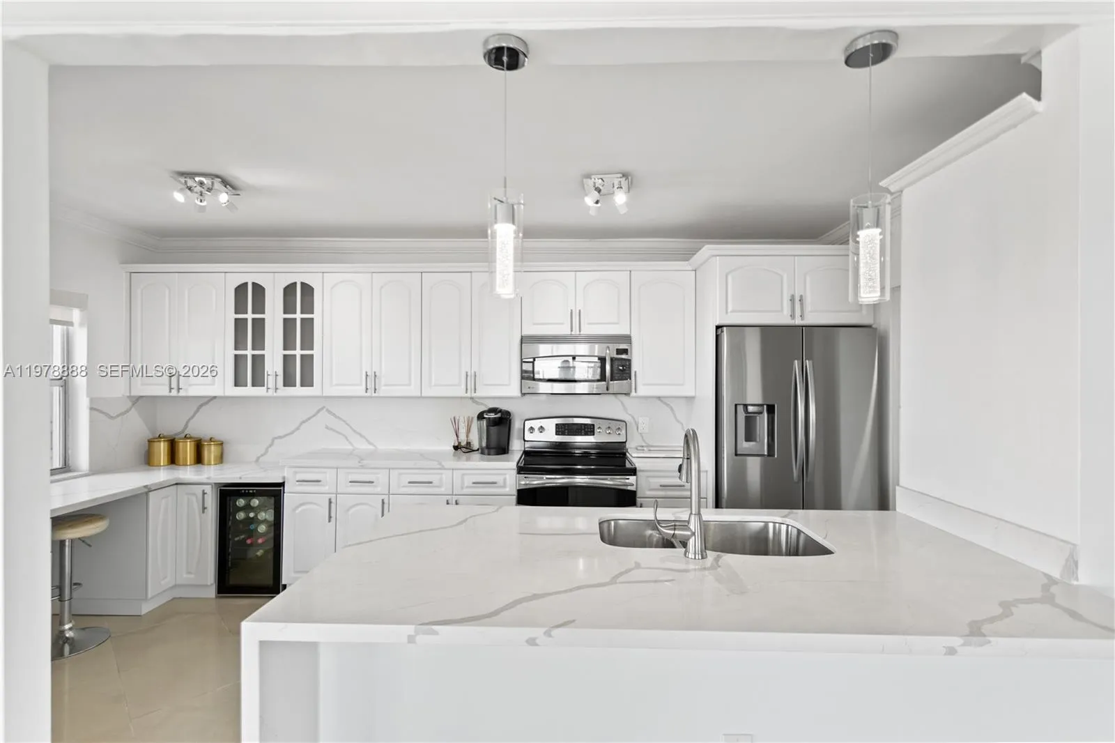 3850 Washington St 816, Hollywood, Florida 33021, Hollywood, Florida 33021, 2 Bedrooms Bedrooms, ,2 BathroomsBathrooms,Residential,For Sale,3850 Washington St 816, Hollywood, Florida 33021,A11978888
