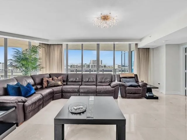 3535 S Ocean Dr 905, Hollywood, Florida 33019, Hollywood, Florida 33019, 3 Bedrooms Bedrooms, ,3 BathroomsBathrooms,Residential Lease,For Rent,3535 S Ocean Dr 905, Hollywood, Florida 33019,A11978928