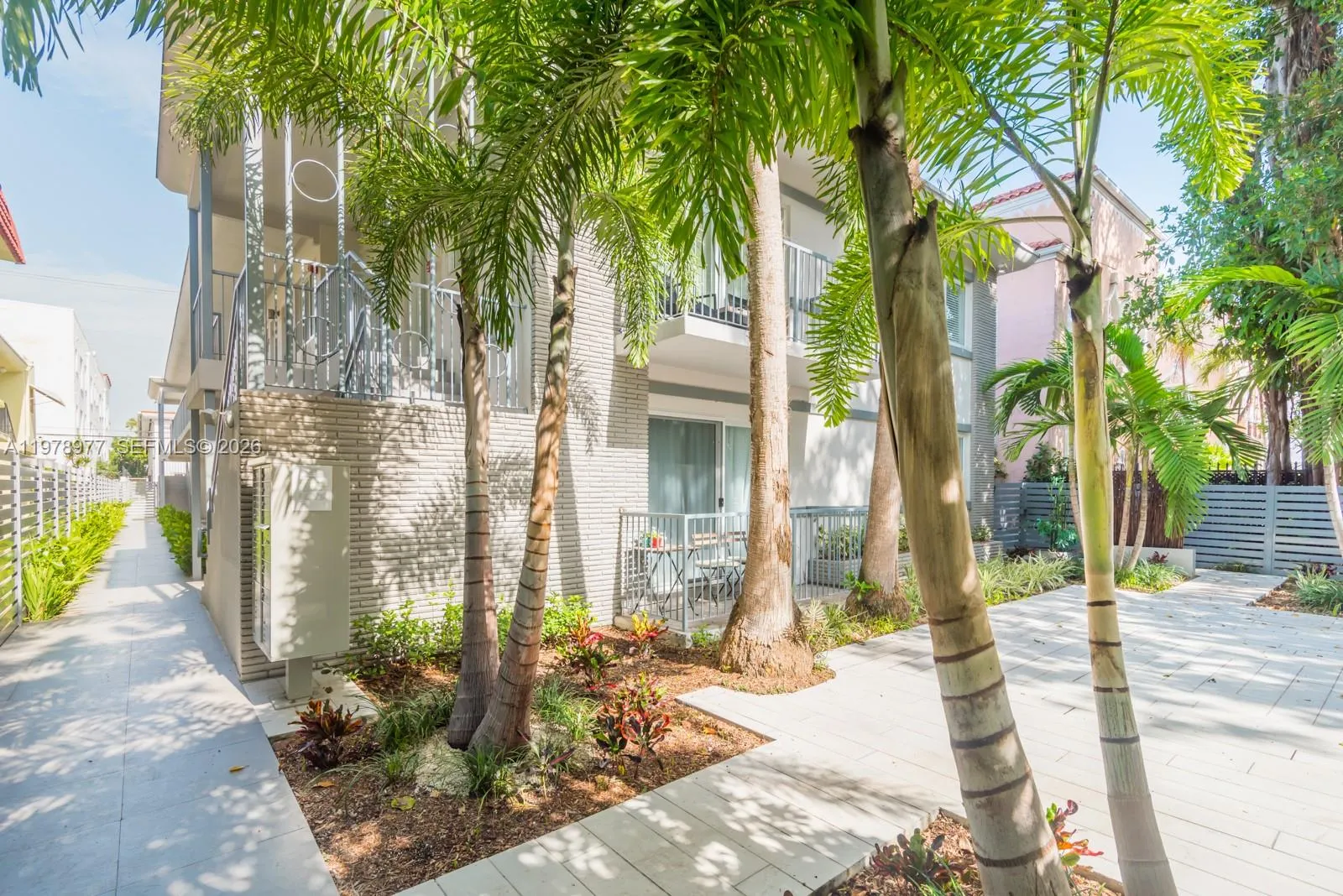 740 Meridian Ave 23, Miami Beach, Florida 33139, Miami Beach, Florida 33139, 1 Bedroom Bedrooms, ,1 BathroomBathrooms,Residential Lease,For Rent,740 Meridian Ave 23, Miami Beach, Florida 33139,A11978977